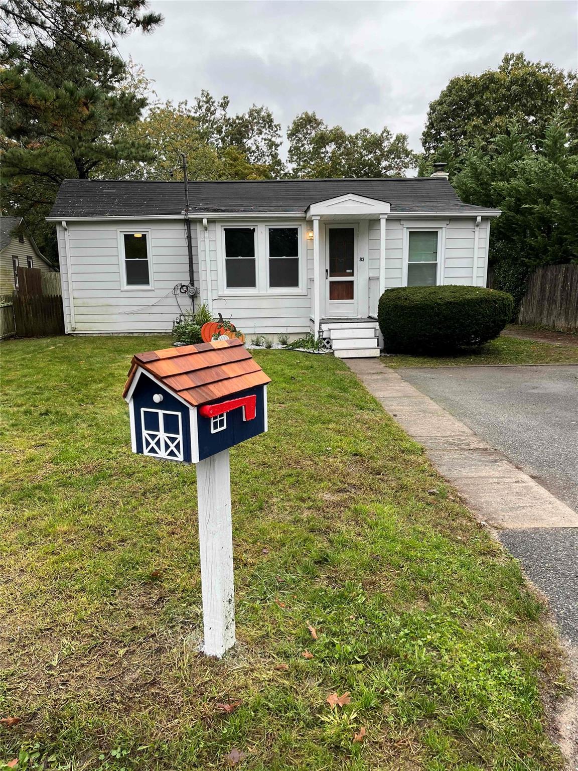 #1 photo, 83 Wood Road Trail, سوفولك Flanders , NY 11901