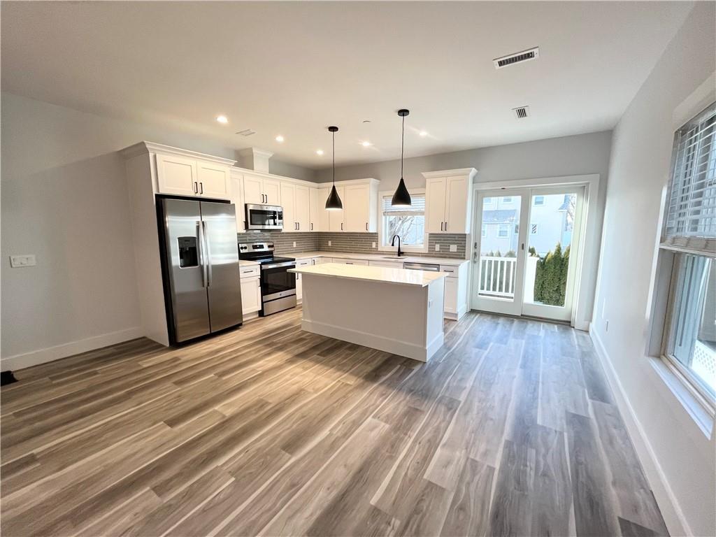 #1 photo, 195 Park Avenue, West Harrison , NY 10604