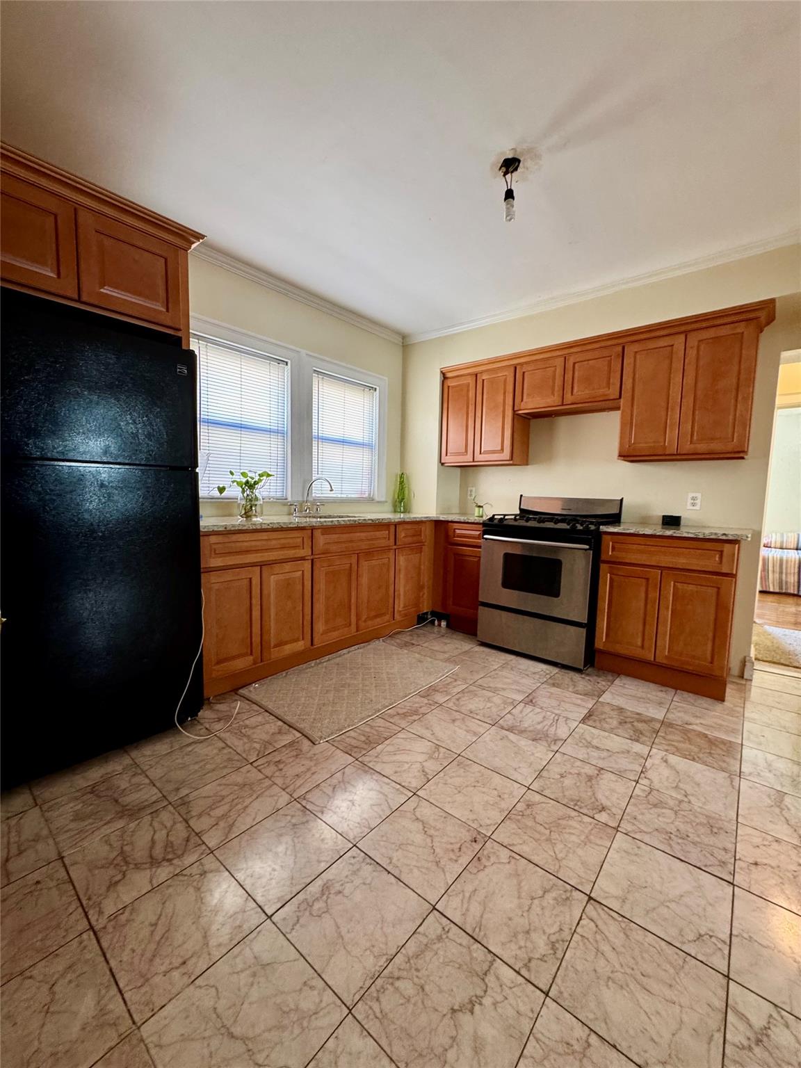 #6 photo, 4212 Monticello Avenue, برونكس Bronx , NY 10466