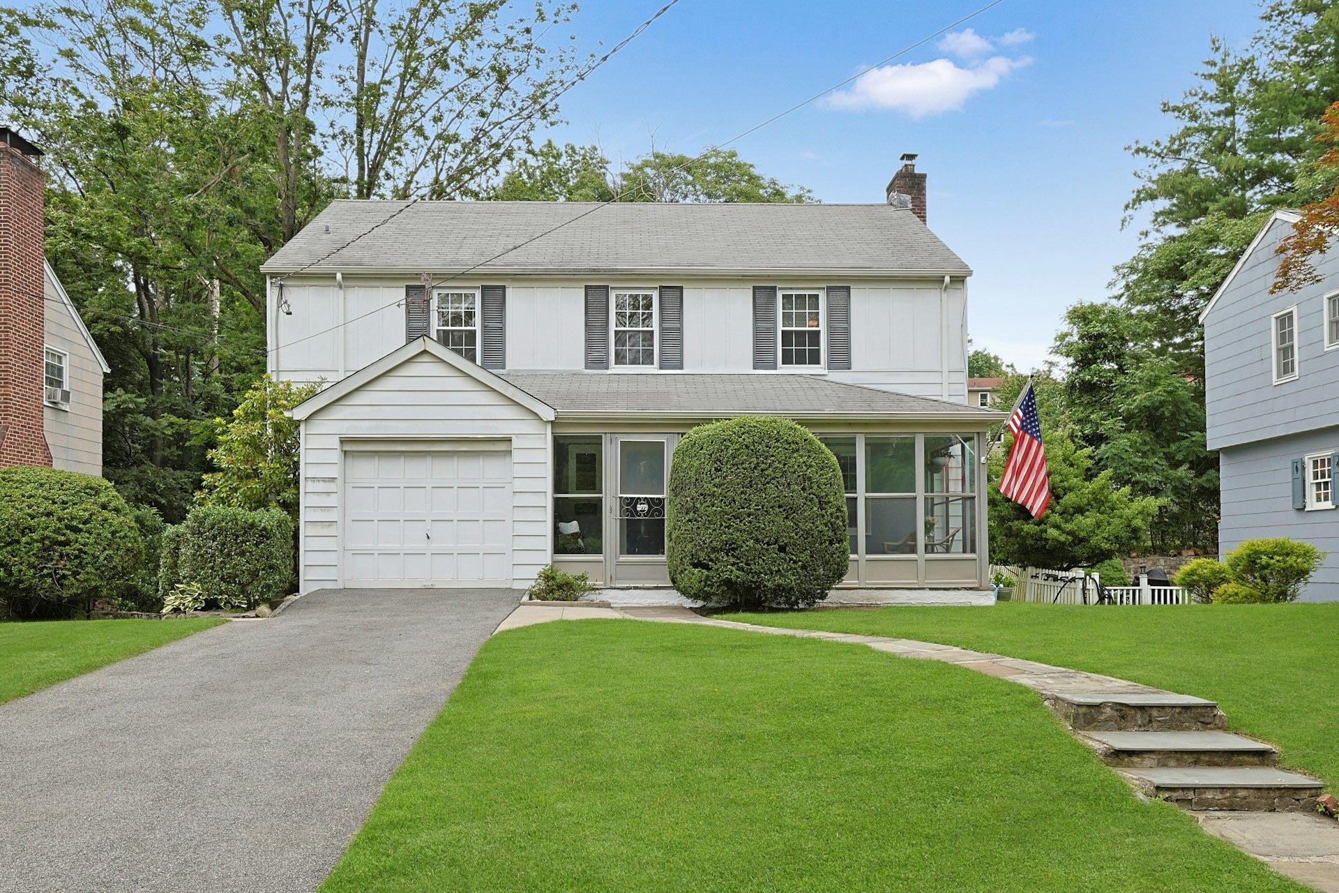 #1 photo, 77 Interlaken Avenue, New Rochelle , NY 10801