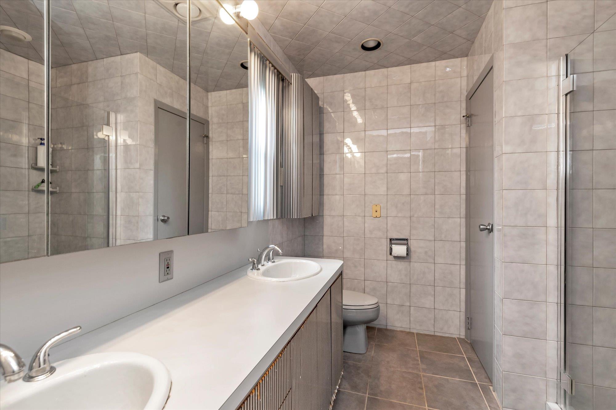 #19 photo, 895 Cherry Lane, ナッソー郡 North Woodmere , NY 11581