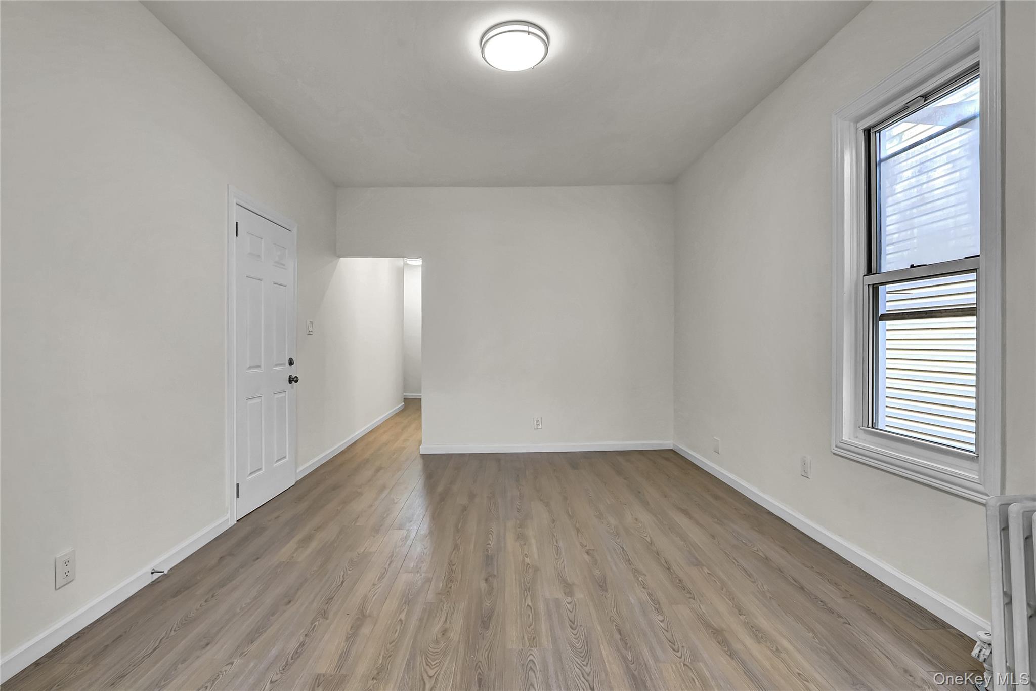 #8 photo, 58-60 78th Avenue, クイーンズ区 Glendale , NY 11385