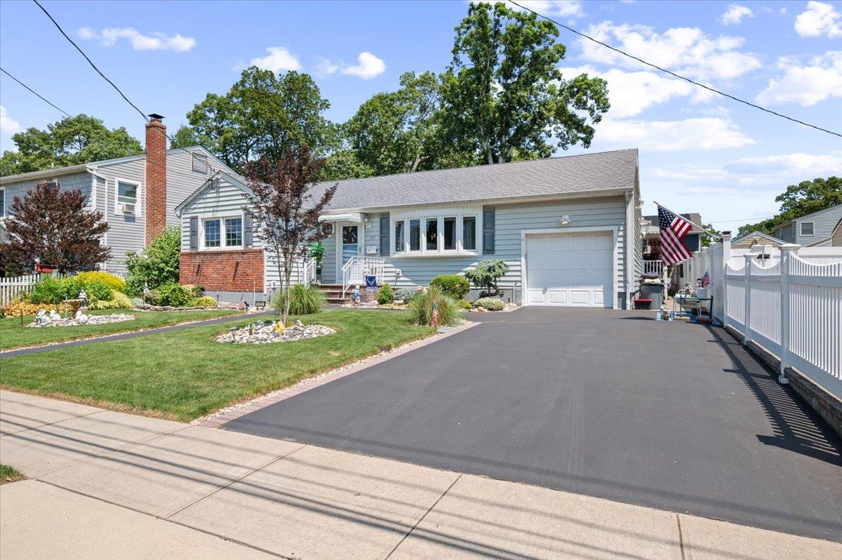 #1 photo, 171 McKinley Street, Massapequa Park , NY 11762