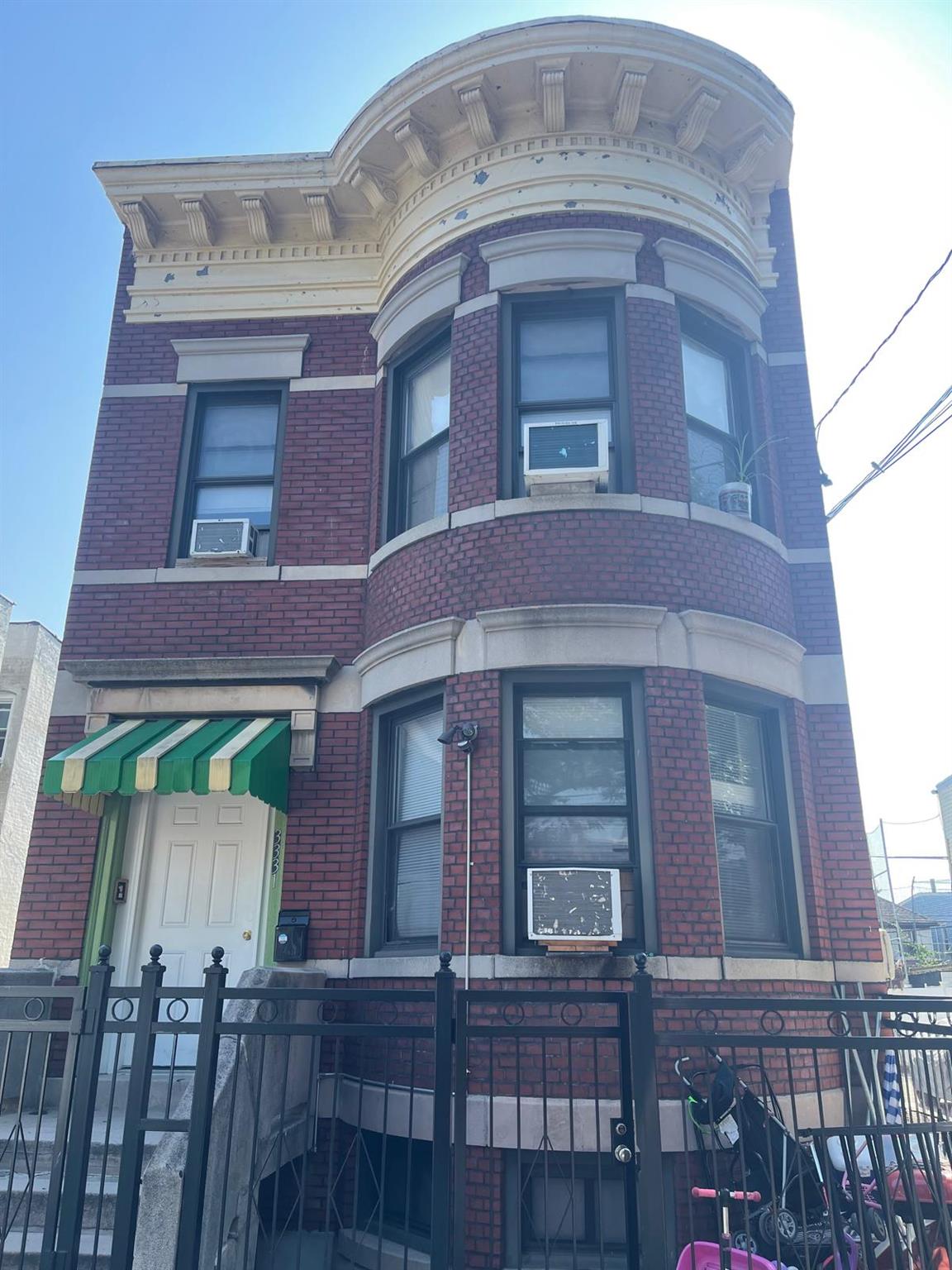 #1 photo, 3331 100th Street, كوينز Corona , NY 11368