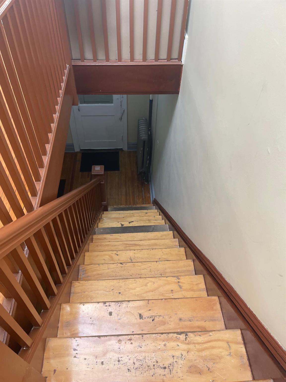 #10 photo, 3331 100th Street, クイーンズ区 Corona , NY 11368