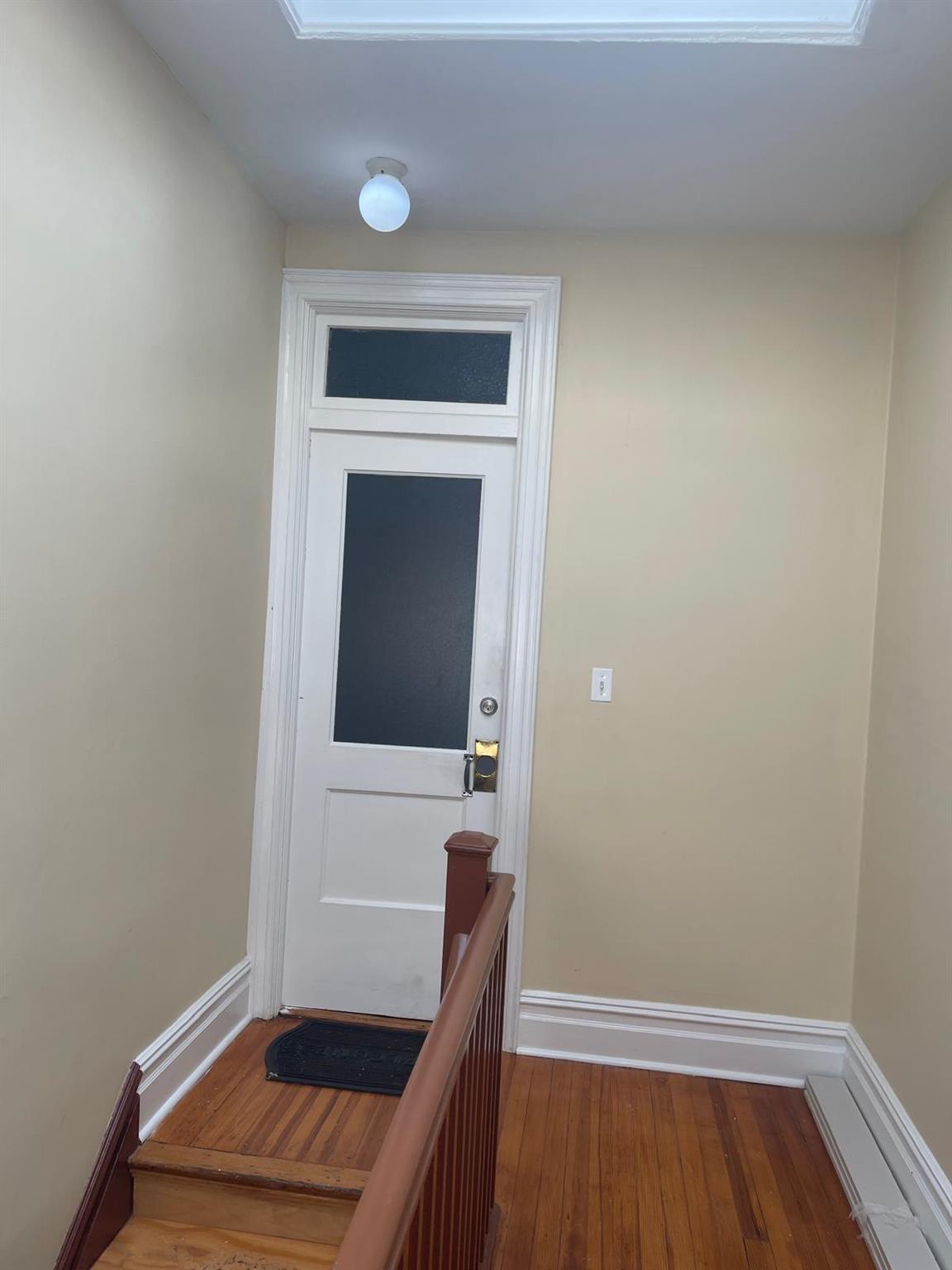 #11 photo, 3331 100th Street, クイーンズ区 Corona , NY 11368