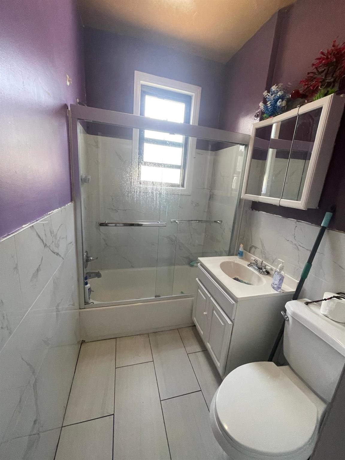 #18 photo, 3331 100th Street, クイーンズ区 Corona , NY 11368