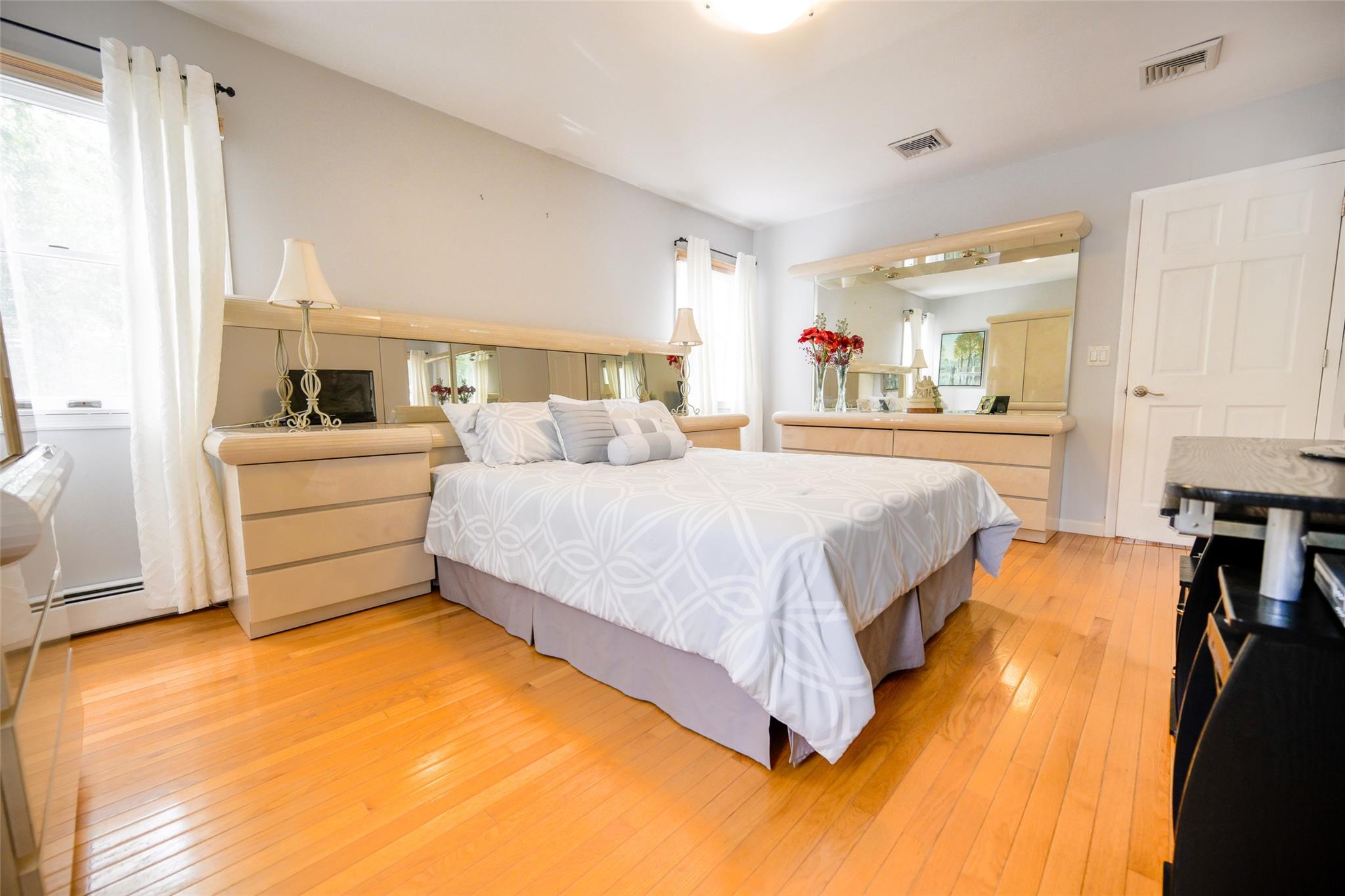 #17 photo, 49 Nottingham Drive, サフォーク郡 Middle Island , NY 11953