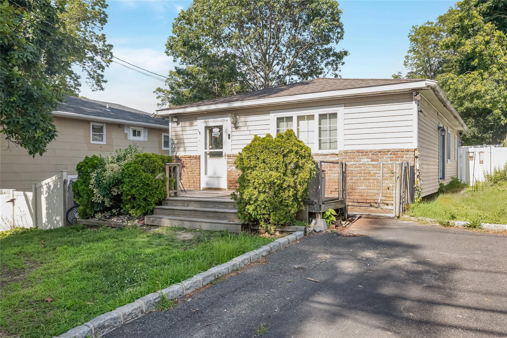 #1 photo, 143 Belle Avenue, 東長島 Ronkonkoma , NY 11779