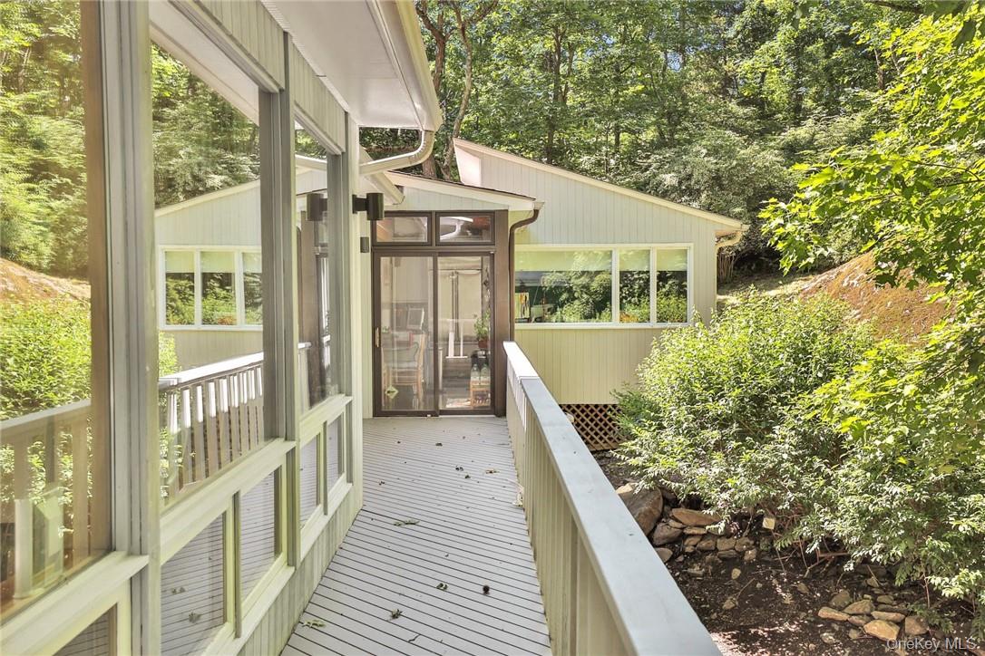 #18 photo, 5 Deerfield Lane, Mamaroneck , NY 10543