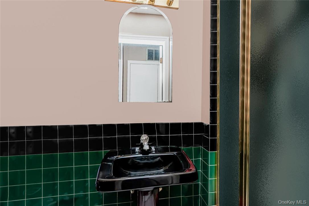 #7 photo, 10 Nob Hill Drive, 紐約州 Elmsford , NY 10523