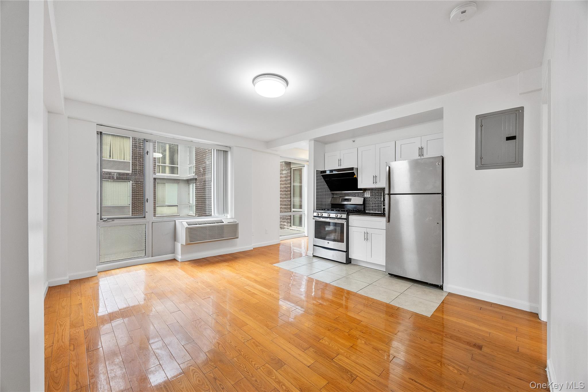 #11 photo, 139-30 34th Avenue, クイーンズ区 Flushing , NY 11355