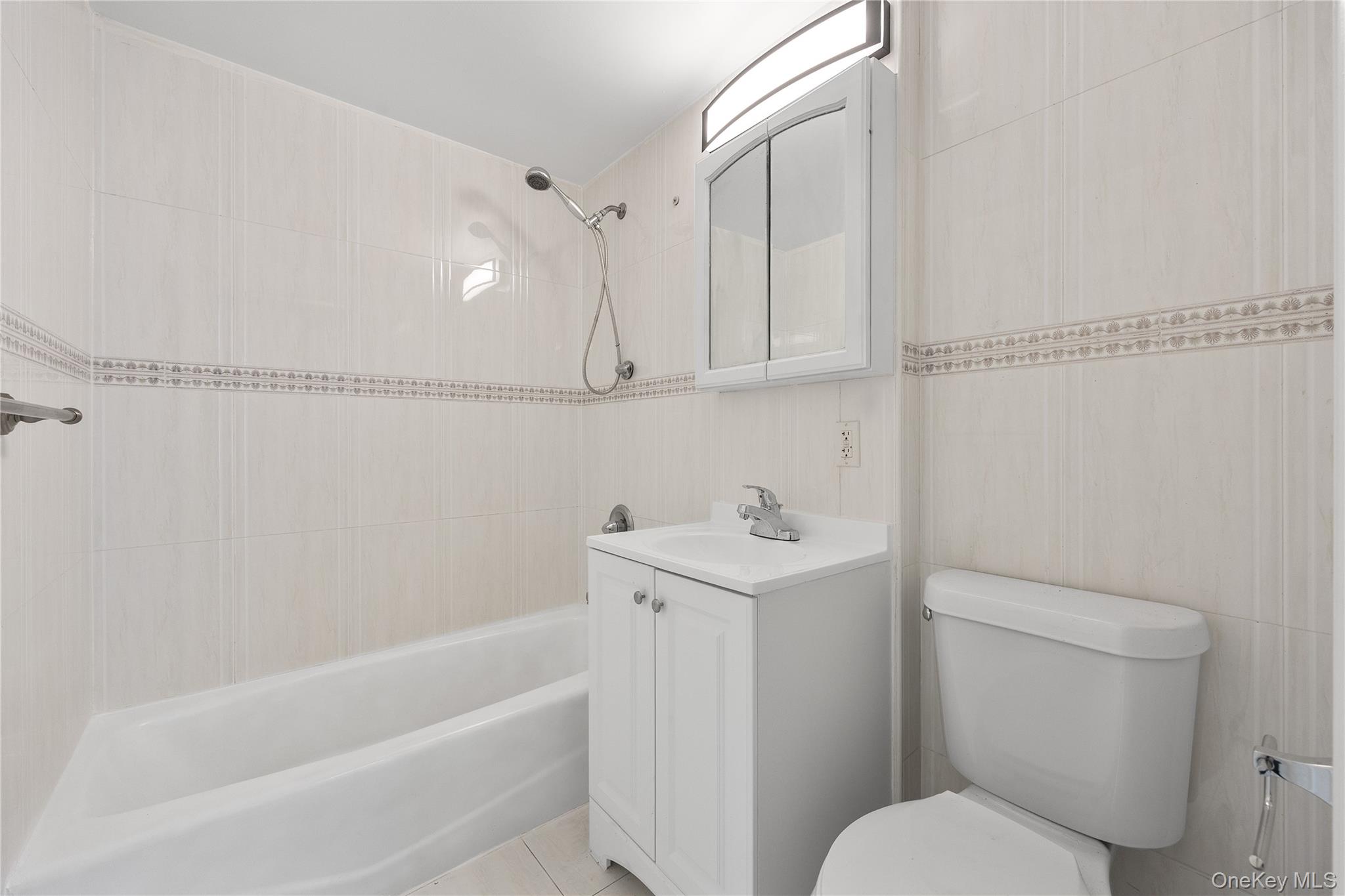 #8 photo, 139-30 34th Avenue, クイーンズ区 Flushing , NY 11355