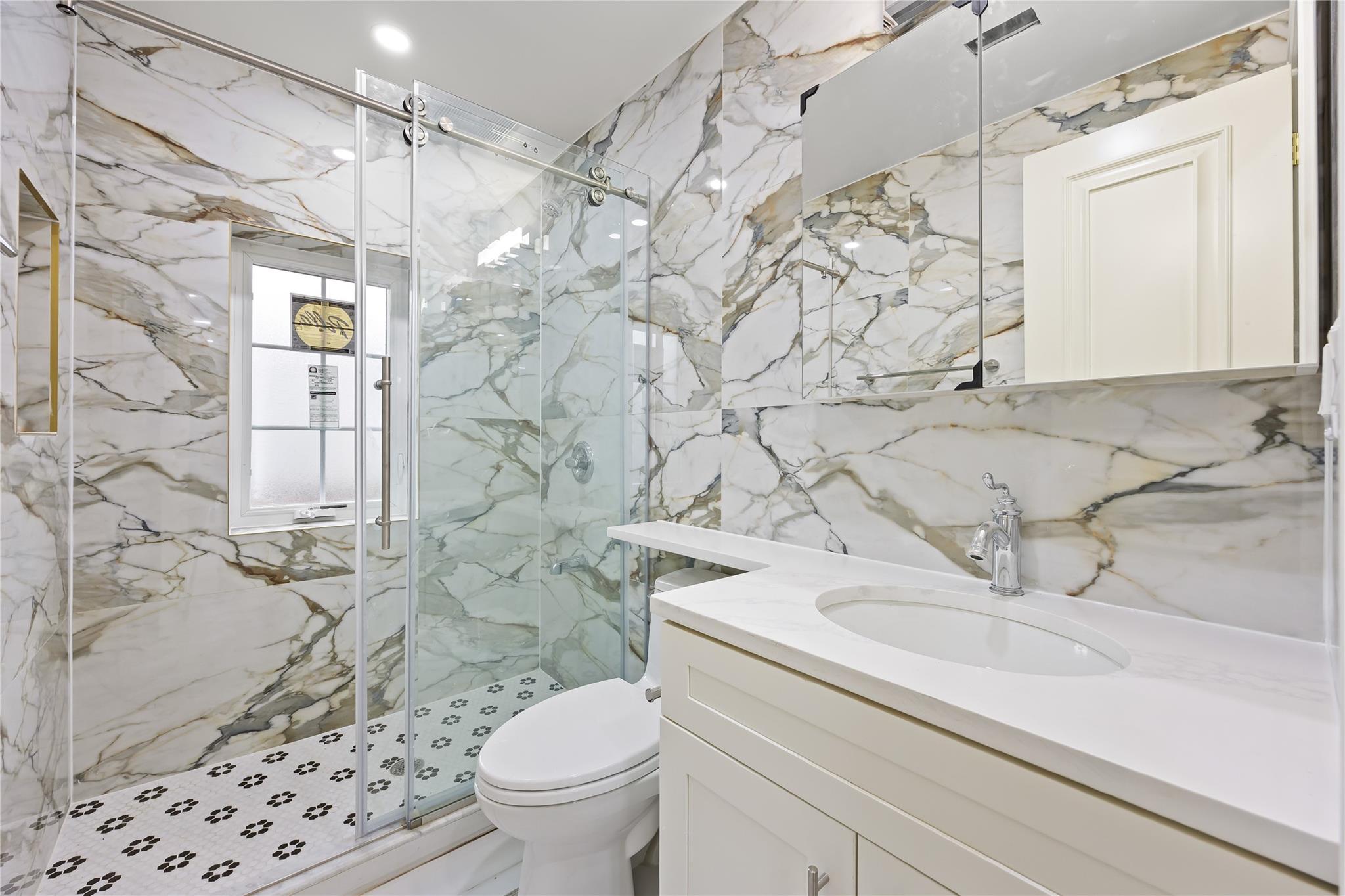 #19 photo, 154-23 28th Avenue, クイーンズ区 Flushing , NY 11355