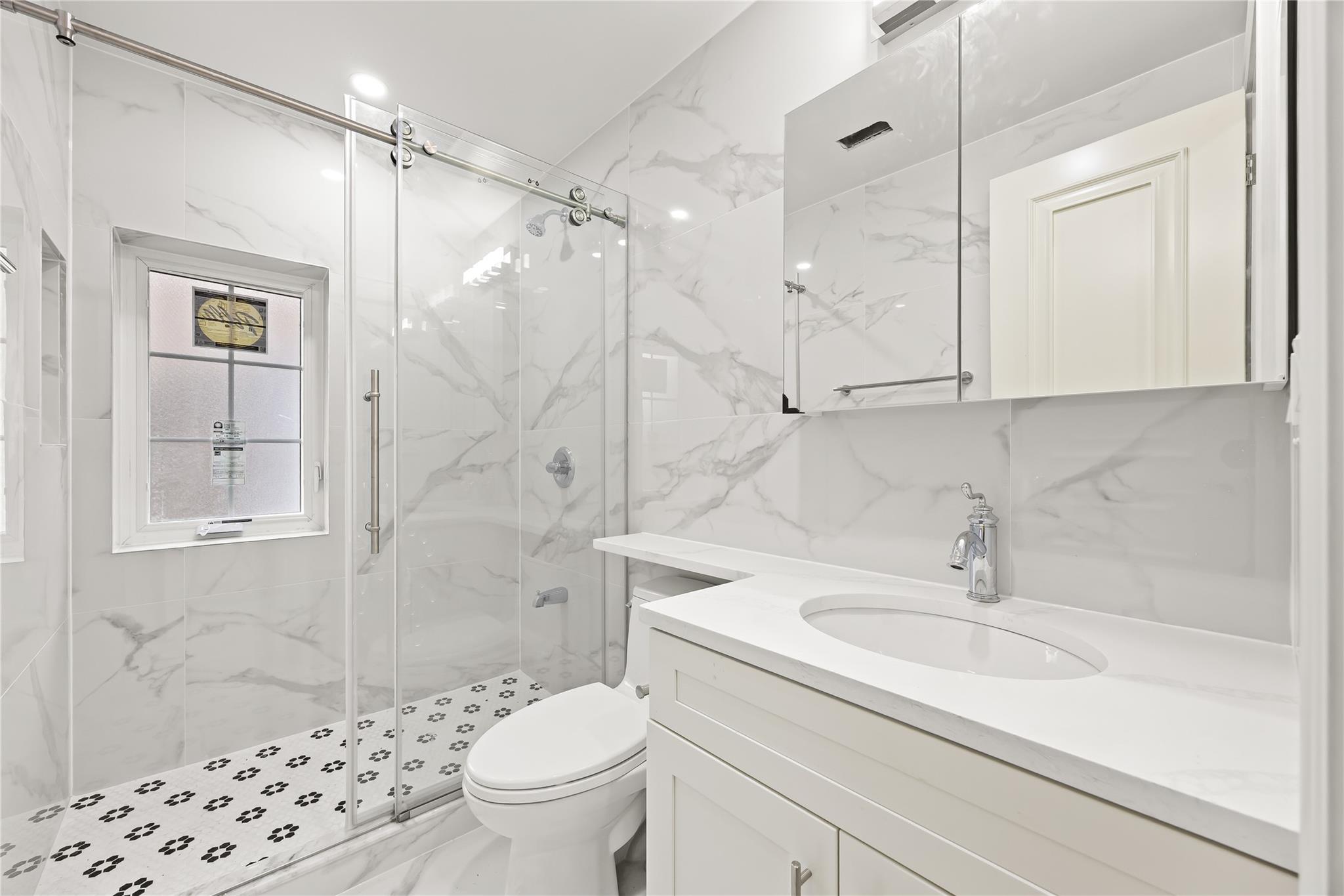 #20 photo, 154-23 28th Avenue, クイーンズ区 Flushing , NY 11355