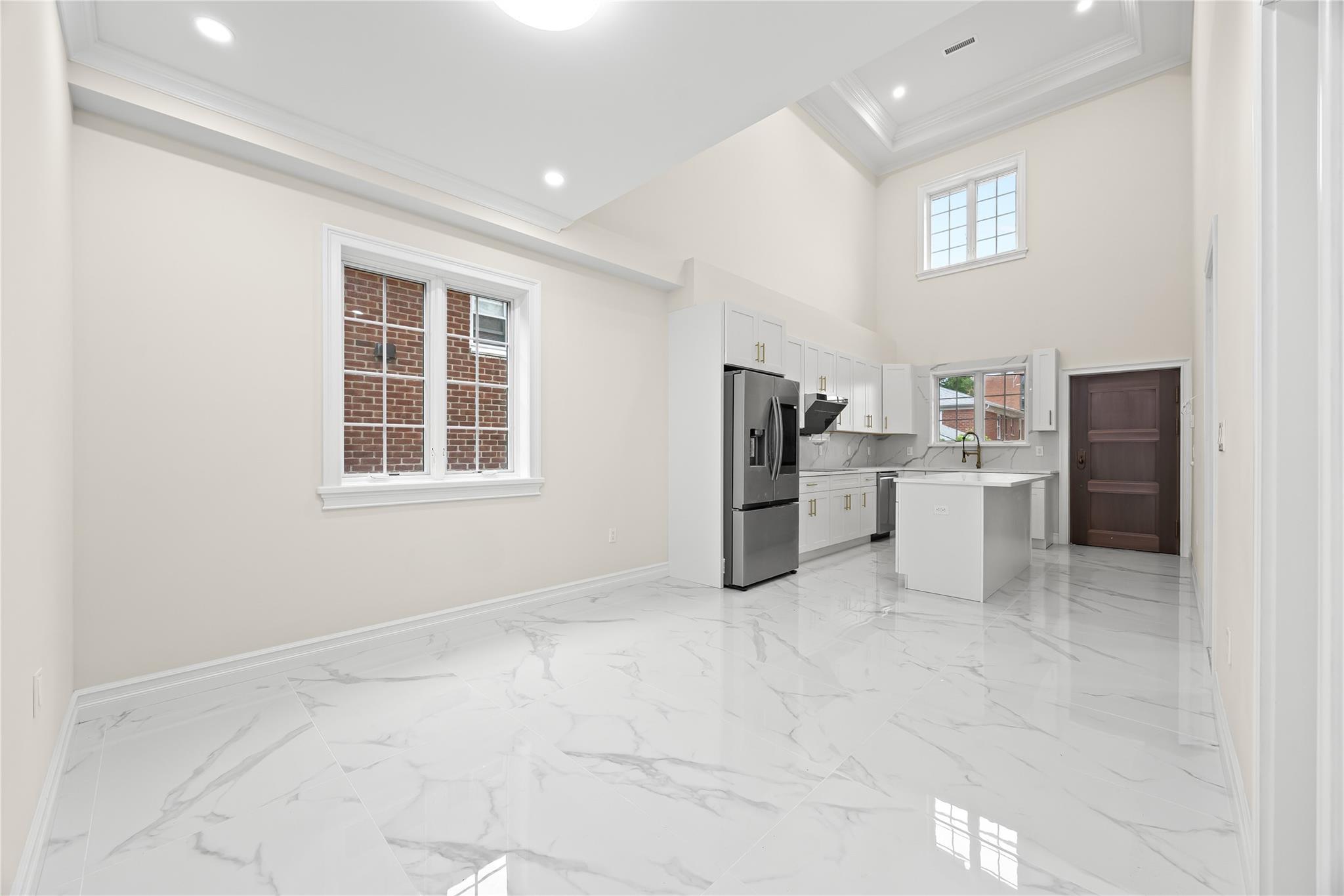 #9 photo, 154-23 28th Avenue, クイーンズ区 Flushing , NY 11355