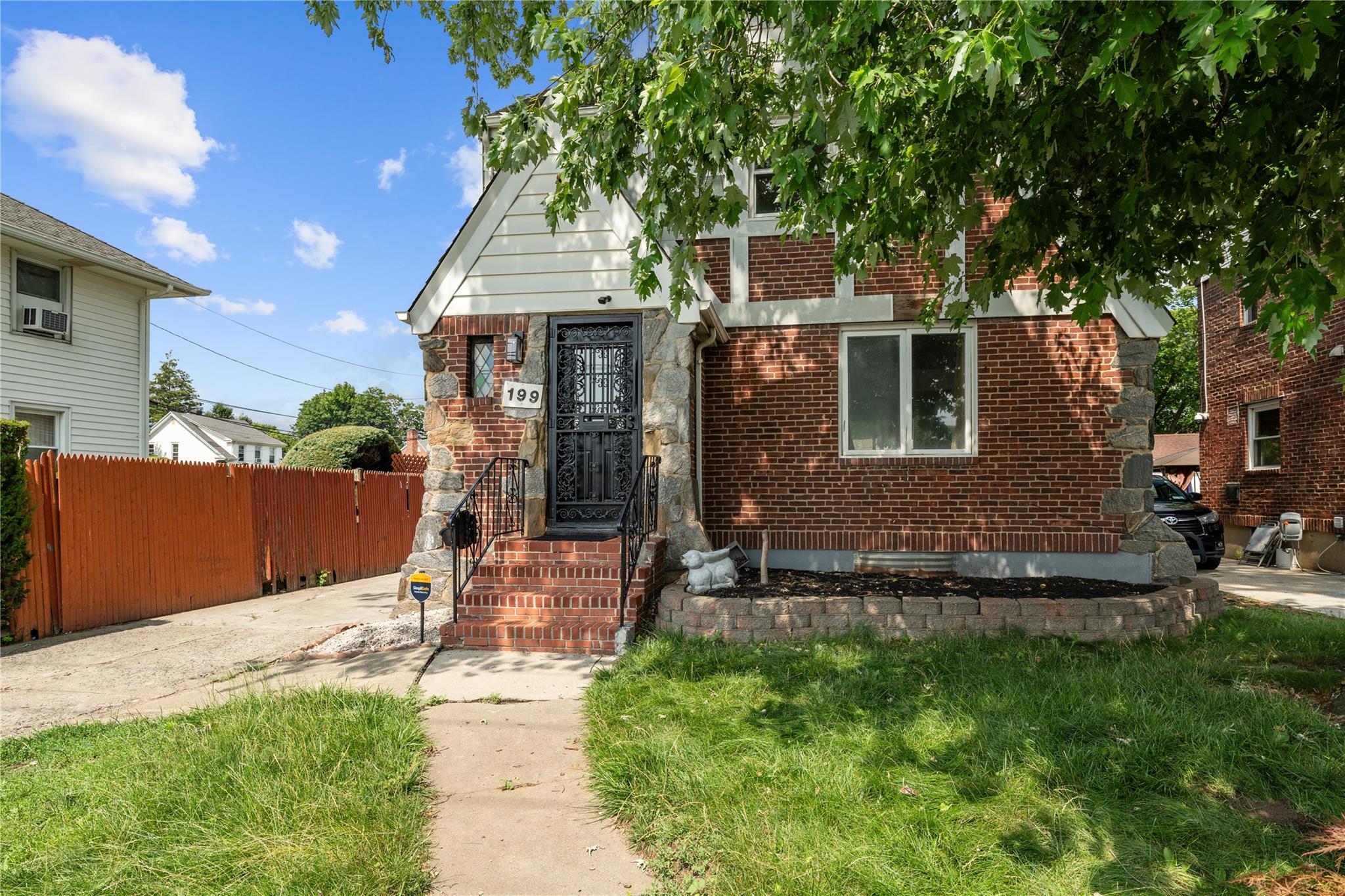 #1 photo, 199 William Street, 長島 Hempstead , NY 11550