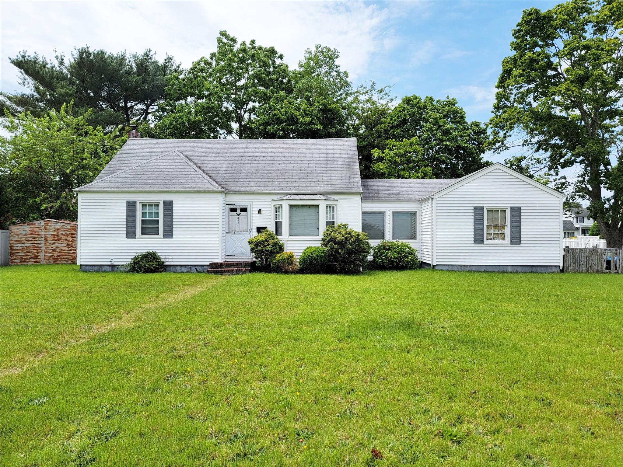 #1 photo, 392 3rd Avenue, سوفولك Bayport , NY 11705