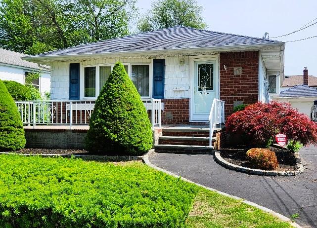 #1 photo, 32 Liszt Street, 長島 Hicksville , NY 11801