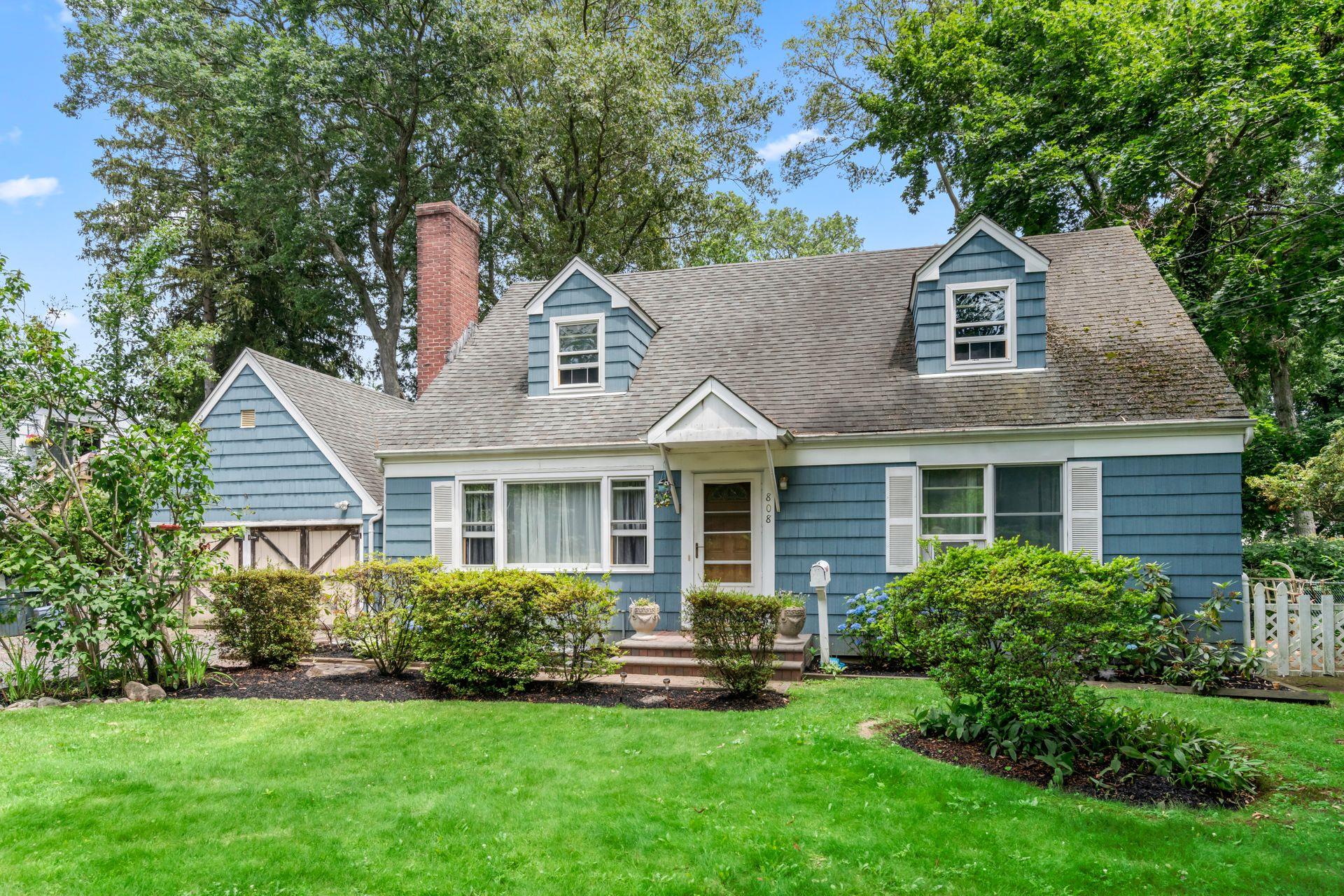 #1 photo, 808 4th Street, East Northport , NY 11731
