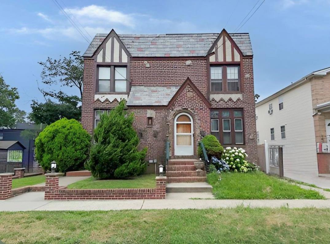 #1 photo, 9268 240th Street, كوينز Bellerose , NY 11426