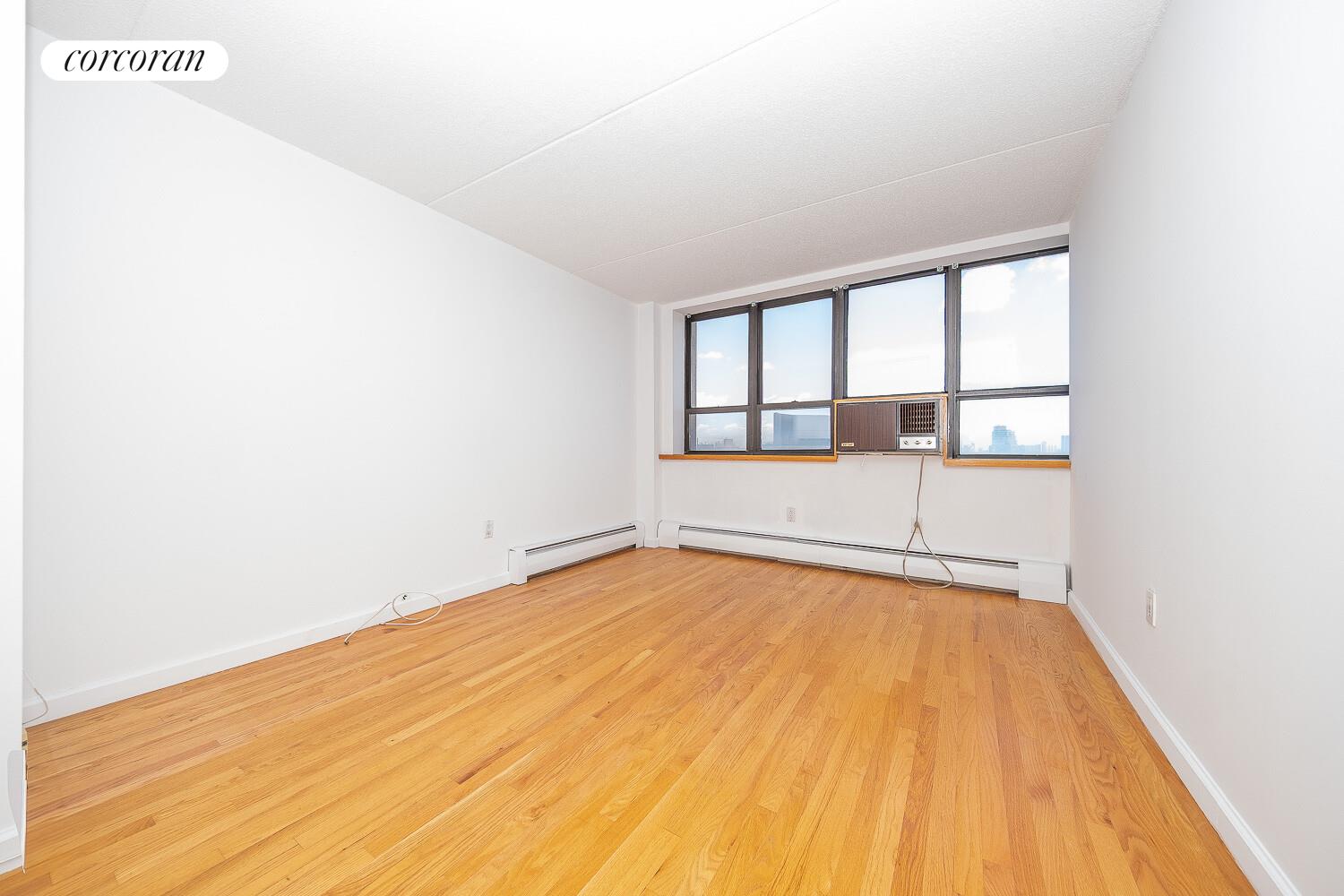 #12 photo, 300 W 110TH Street, マンハッタン Manhattan Valley , NY 10026