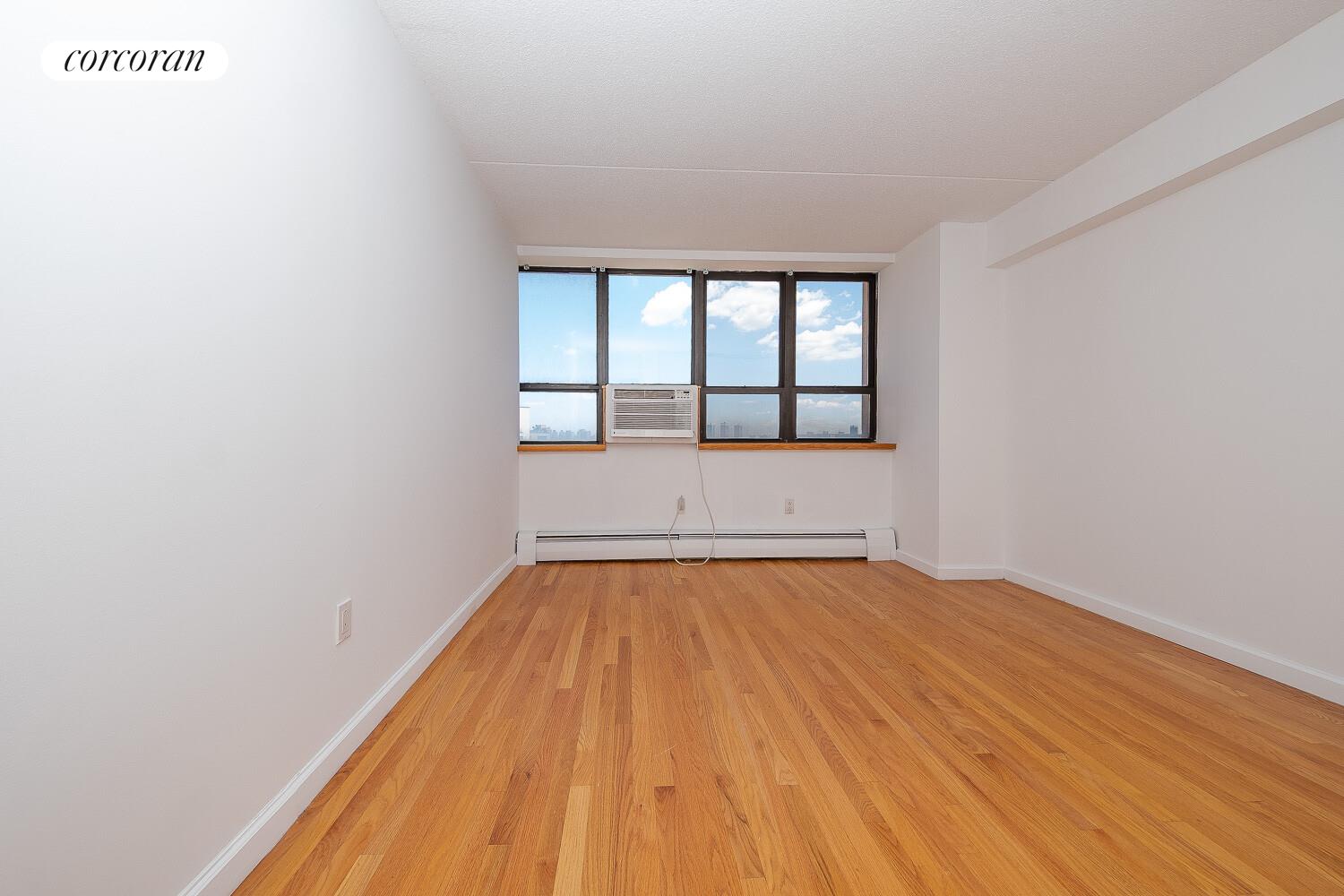 #15 photo, 300 W 110TH Street, マンハッタン Manhattan Valley , NY 10026