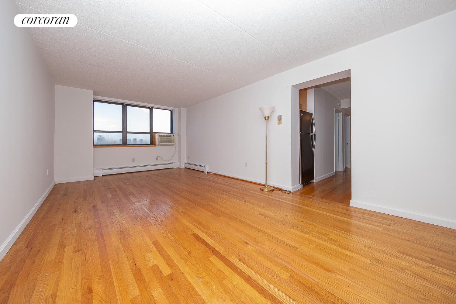 #5 photo, 300 W 110TH Street, マンハッタン Manhattan Valley , NY 10026