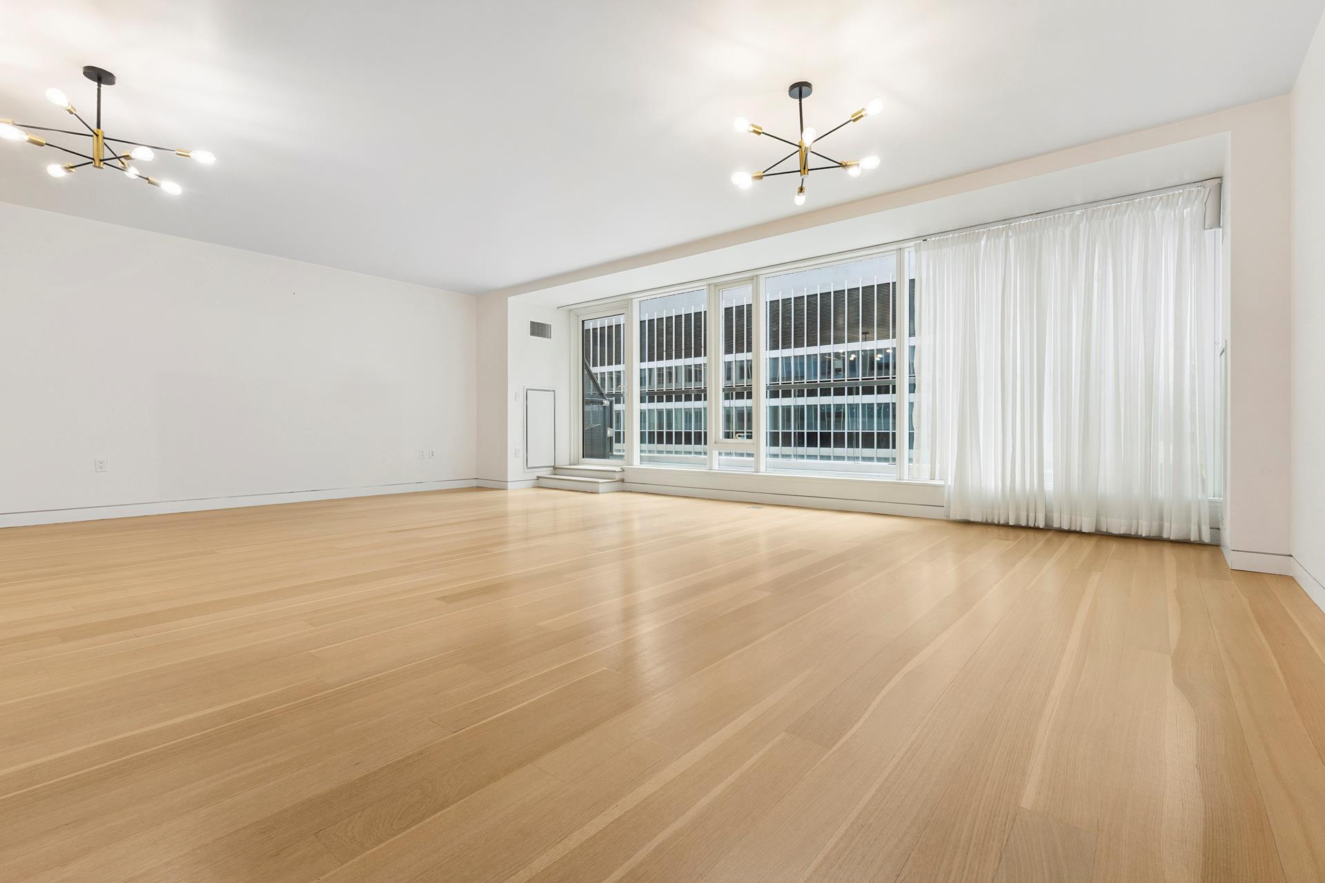 #4 photo, 135 W 52ND Street, マンハッタン Midtown , NY 10019