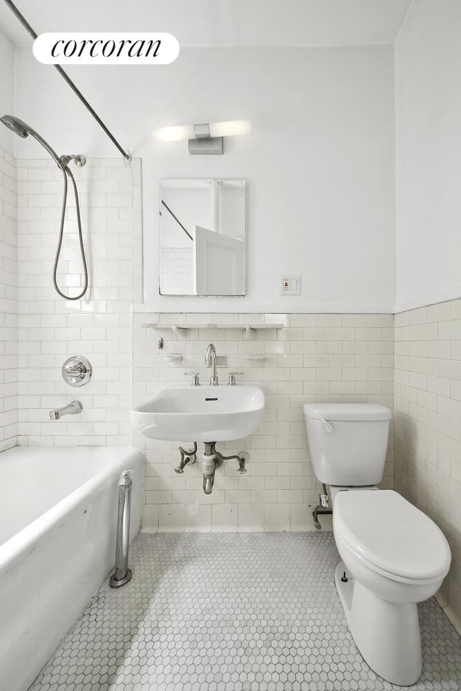 #6 photo, 221 W 82ND Street, マンハッタン Upper West Side , NY 10024