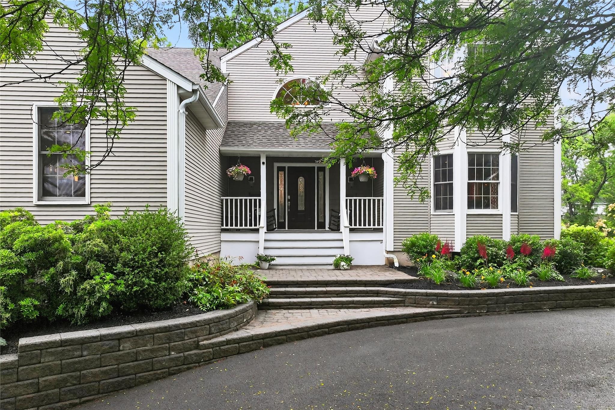 #1 photo, 46 Heritage Court, Kingston , NY 12401