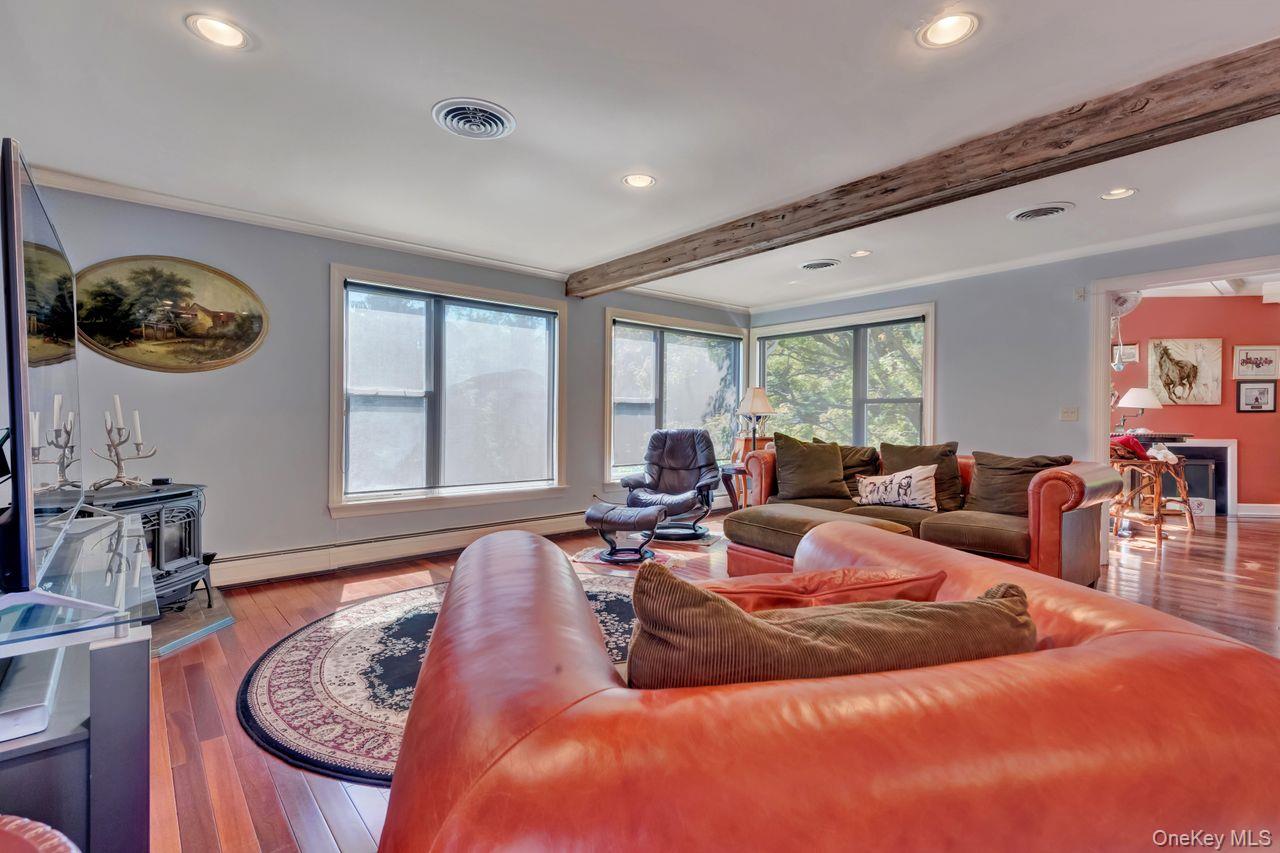 #10 photo, 84 Highview Avenue, Nanuet , NY 10954