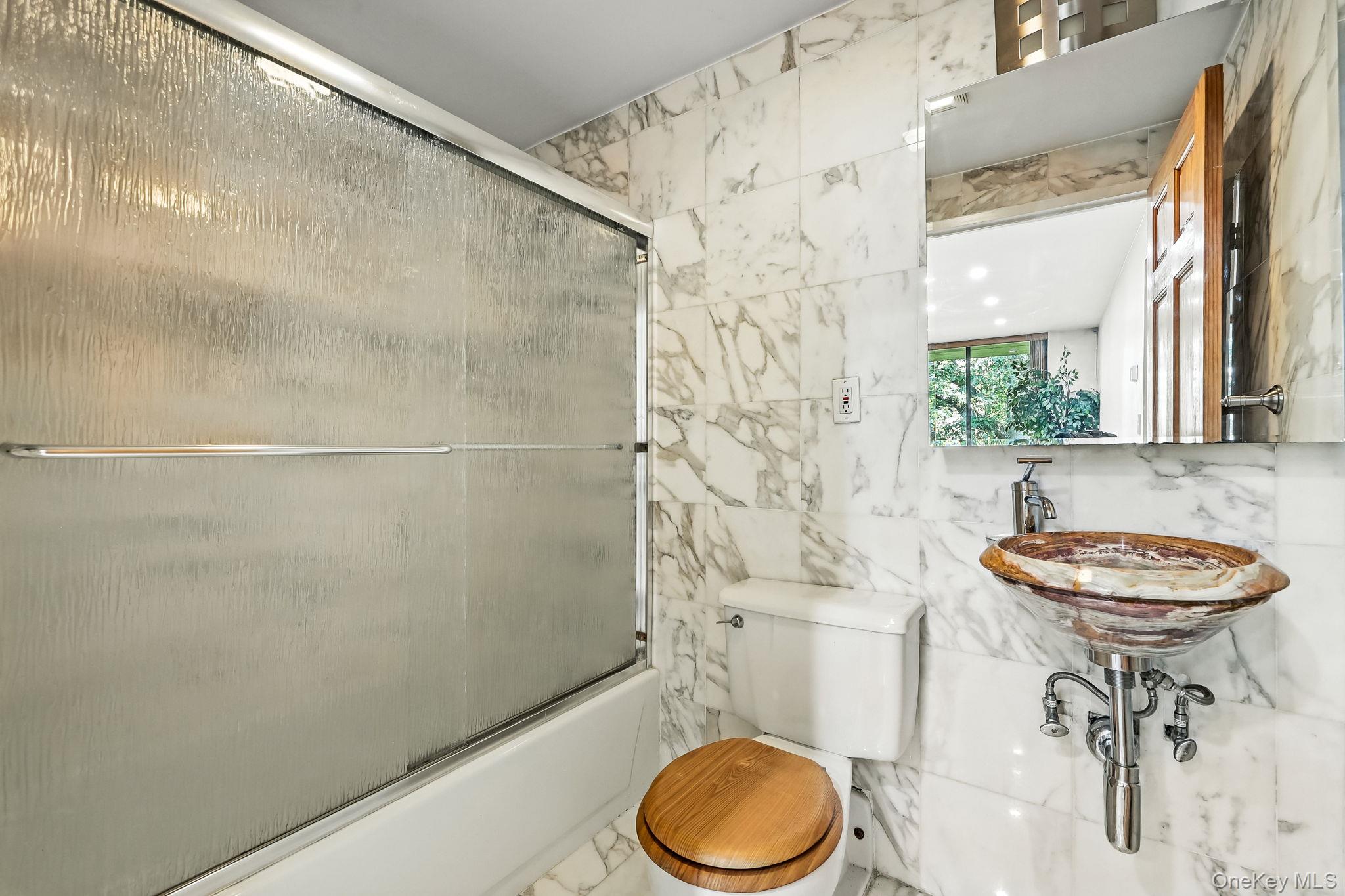 #10 photo, 1374 Midland Avenue, ブロンクス区 Bronxville , NY 10708