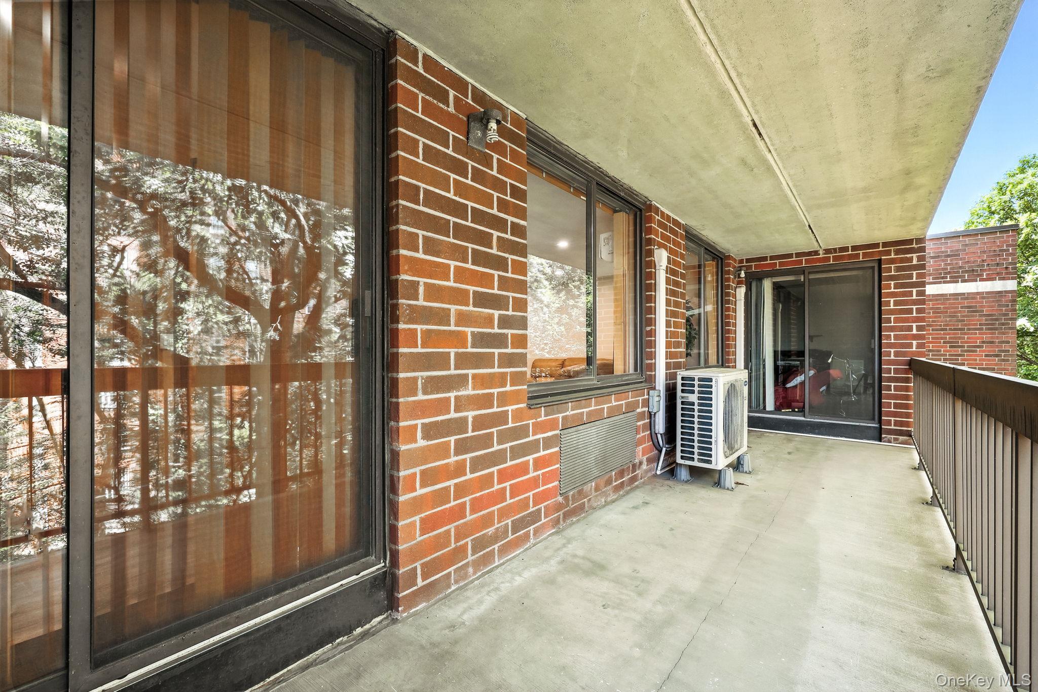 #19 photo, 1374 Midland Avenue, ブロンクス区 Bronxville , NY 10708