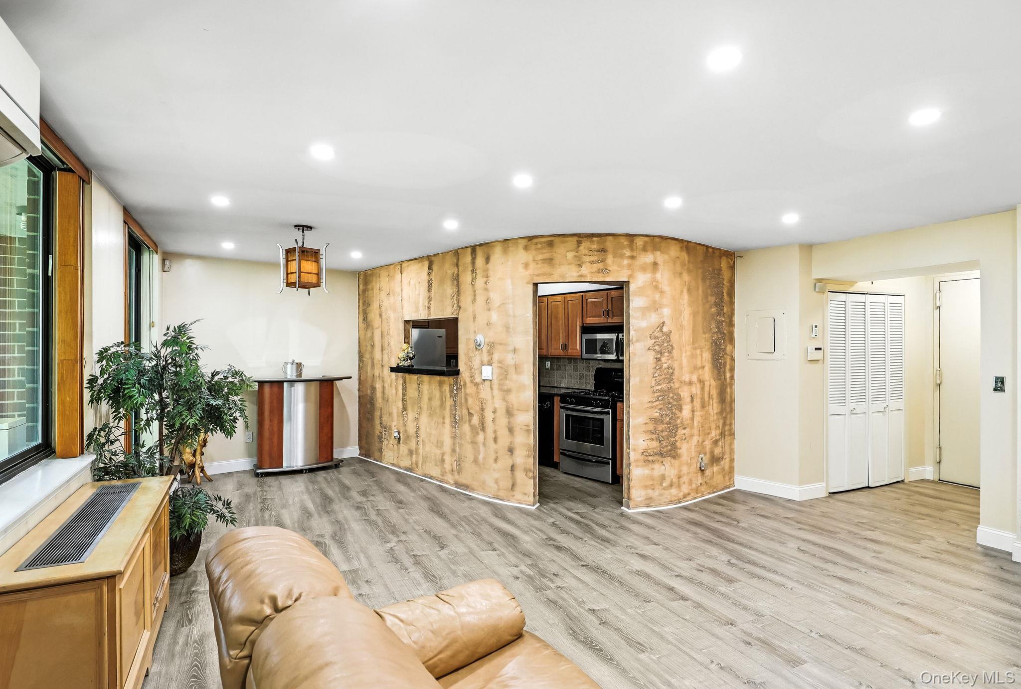 #5 photo, 1374 Midland Avenue, ブロンクス区 Bronxville , NY 10708