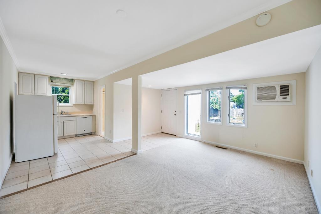 #12 photo, 425 Lake Avenue, Saint James , NY 11780