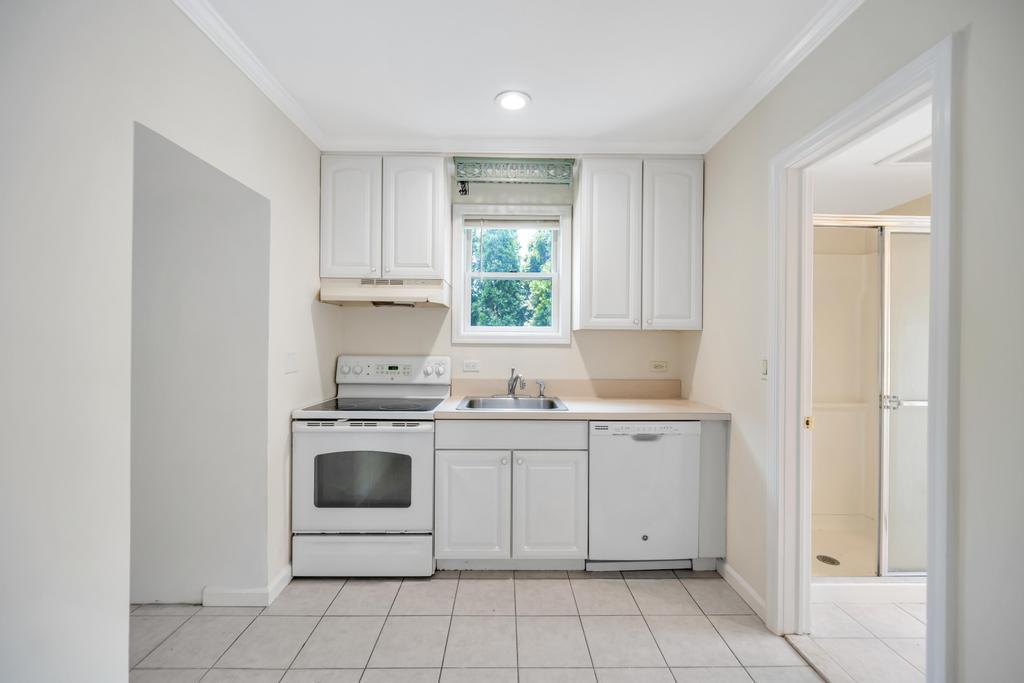 #15 photo, 425 Lake Avenue, Saint James , NY 11780