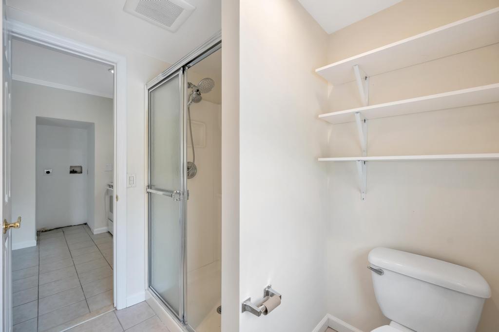 #17 photo, 425 Lake Avenue, Saint James , NY 11780