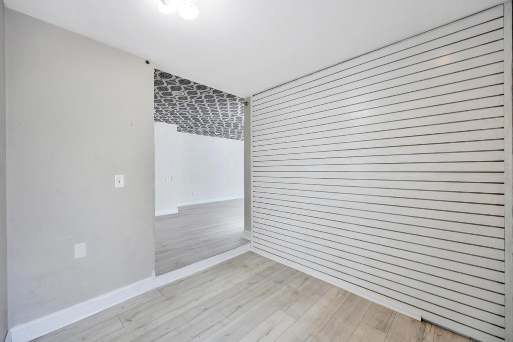 #9 photo, 425 Lake Avenue, Saint James , NY 11780