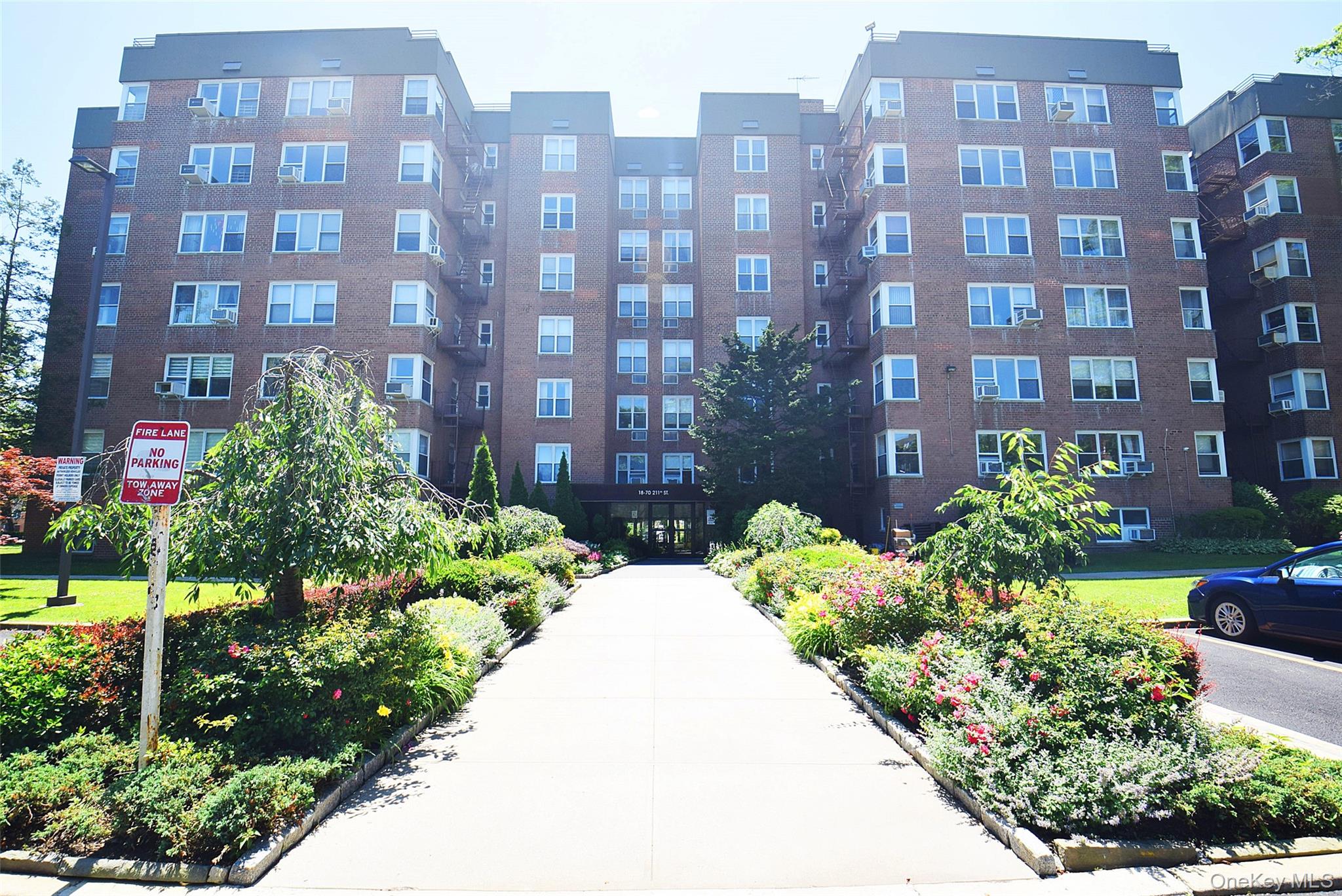 #1 photo, 18-70 211th Street, クイーンズ区 Bayside , NY 11360