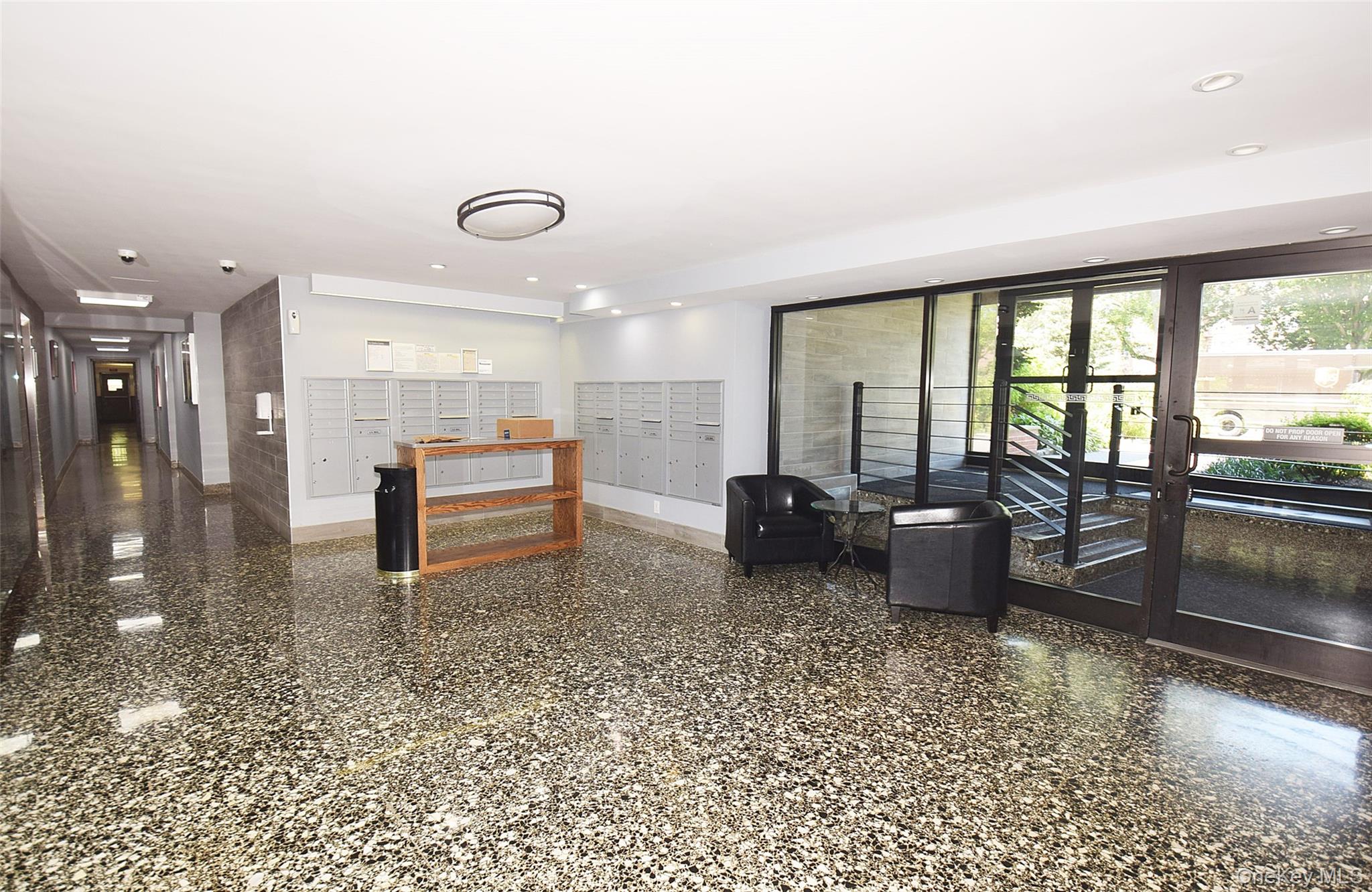 #13 photo, 18-70 211th Street, クイーンズ区 Bayside , NY 11360