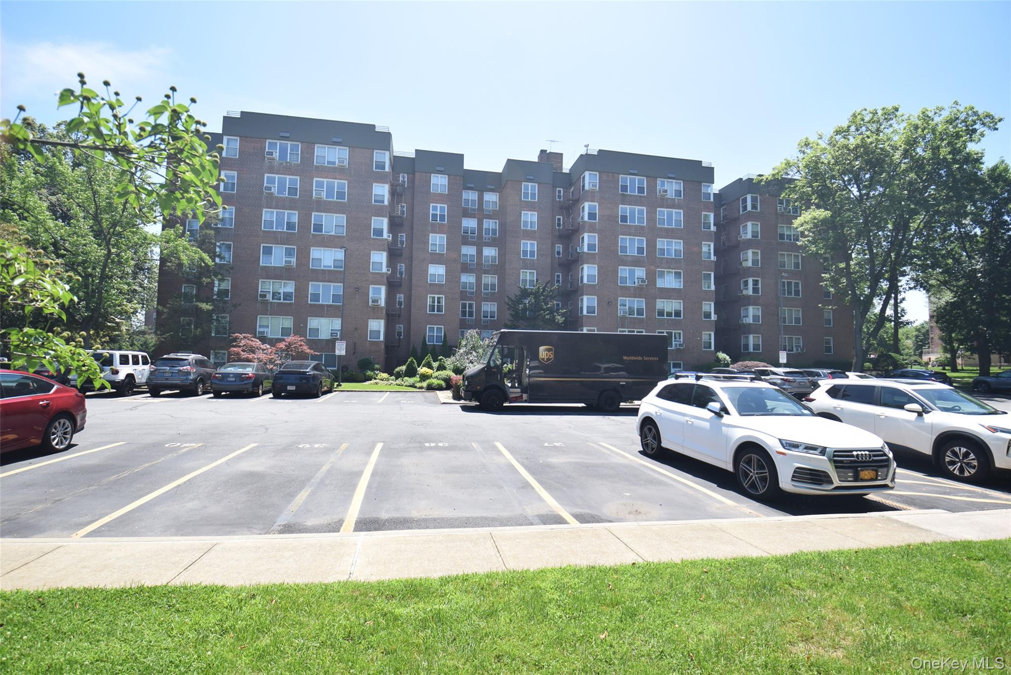 #15 photo, 18-70 211th Street, クイーンズ区 Bayside , NY 11360