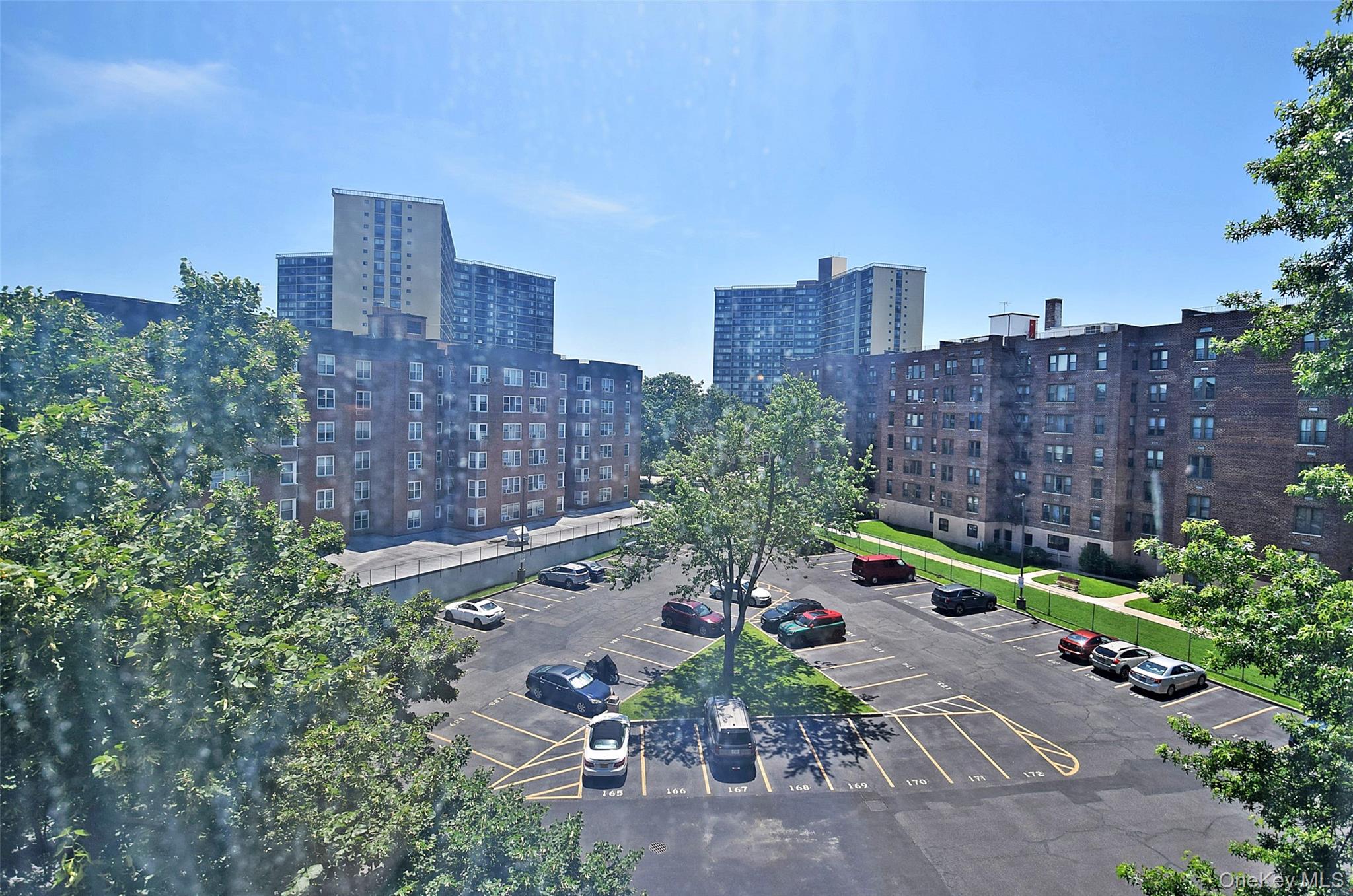 #16 photo, 18-70 211th Street, クイーンズ区 Bayside , NY 11360