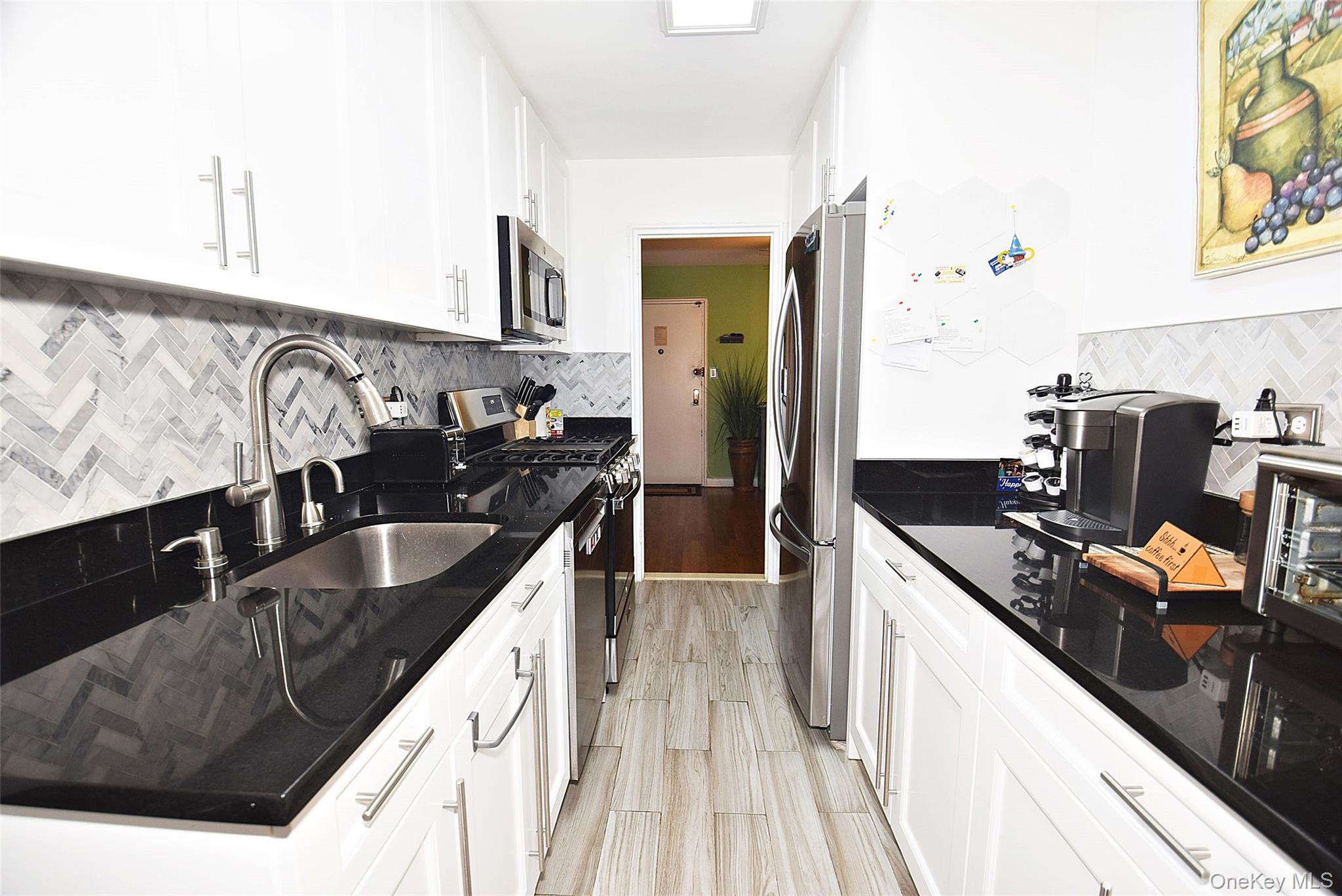 #8 photo, 18-70 211th Street, クイーンズ区 Bayside , NY 11360