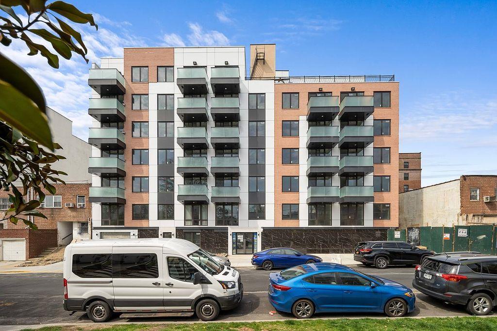 #1 photo, 4218 147th Street, كوينز Flushing , NY 11355