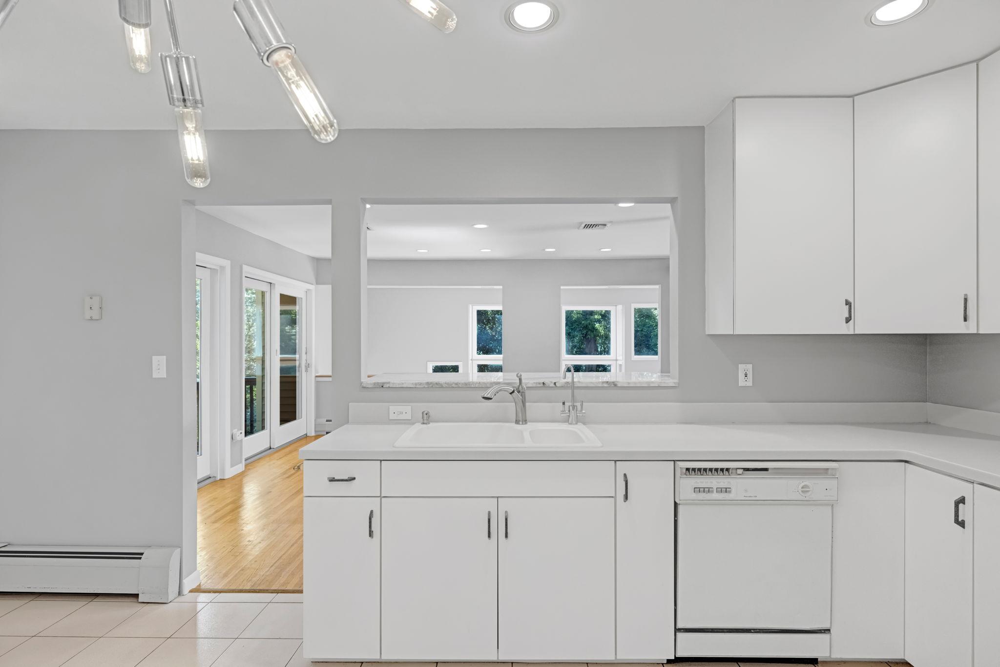 #13 photo, 699 Route 9W, Nyack , NY 10960