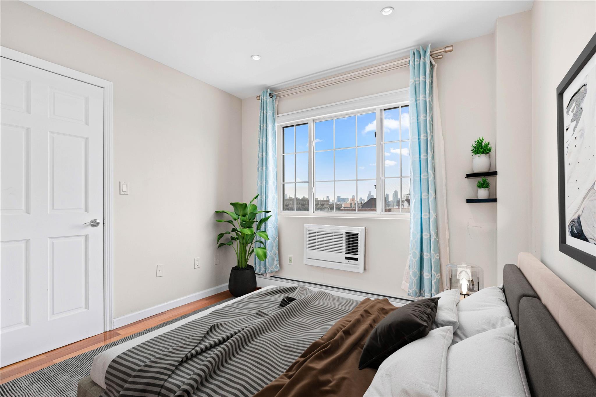 #9 photo, 4333 42nd Street, クイーンズ区 Long Island City , NY 11104