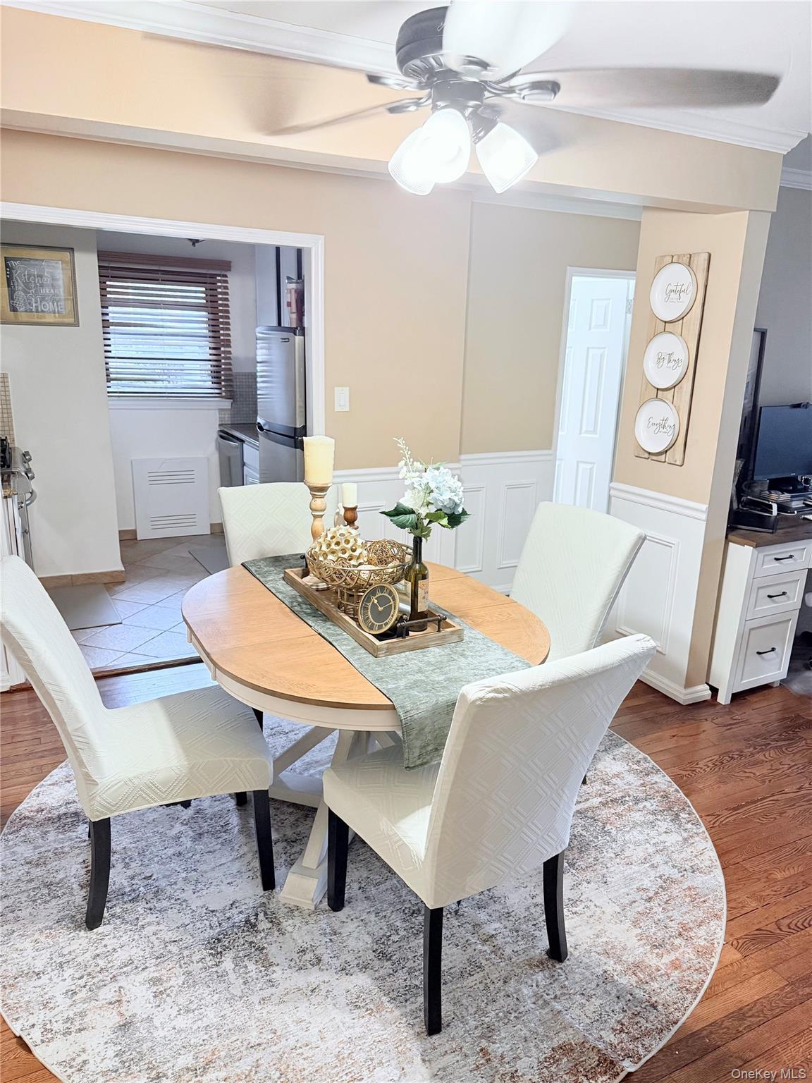 #18 photo, 1213 E Broadway, Hewlett , NY 11557