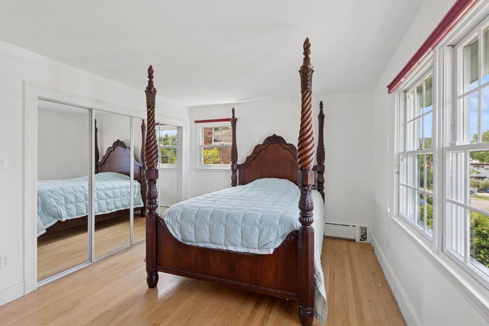 #15 photo, 24-56 Little Neck Boulevard, クイーンズ区 Bayside , NY 11360