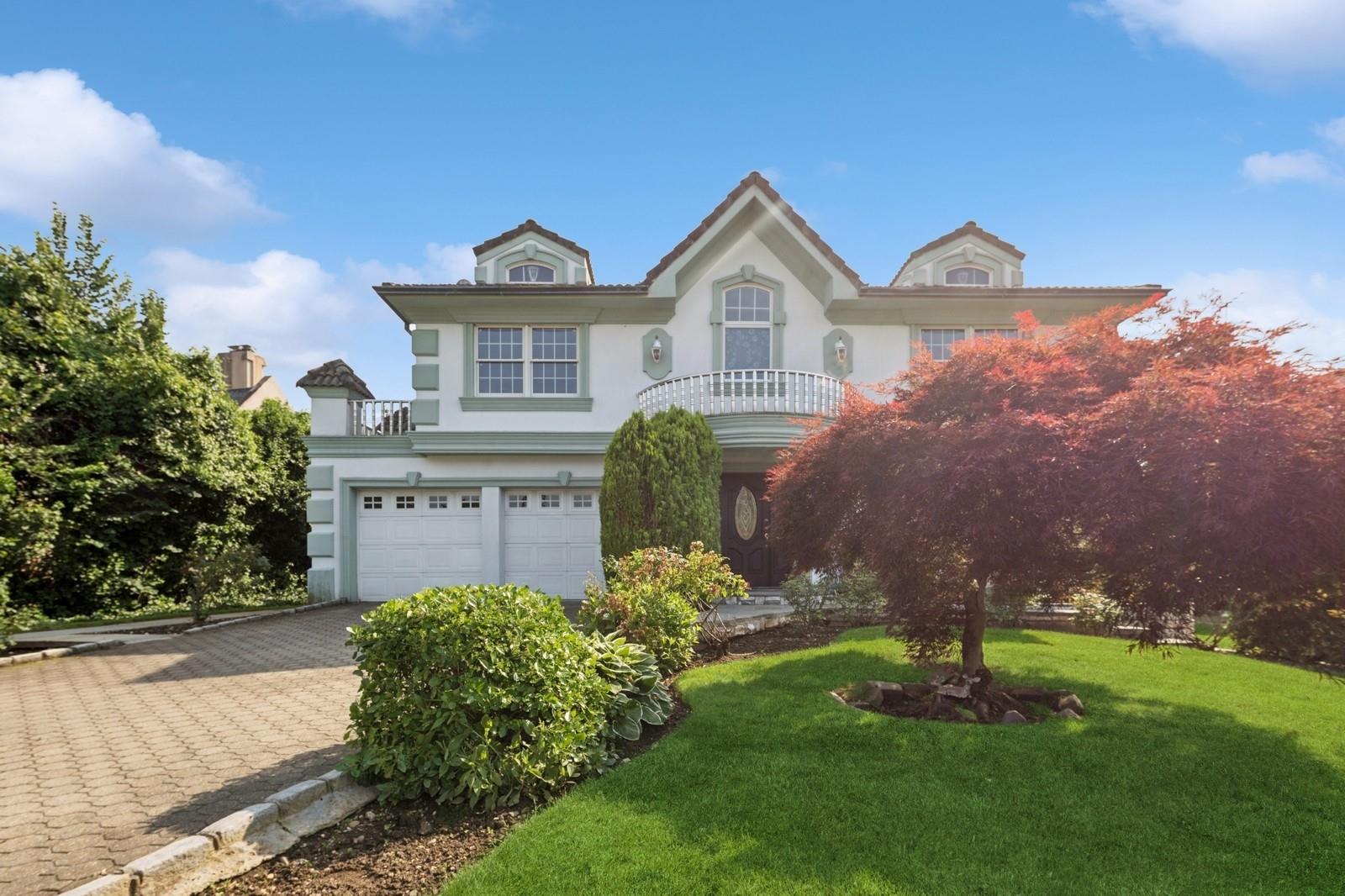 #2 photo, 24-56 Little Neck Boulevard, クイーンズ区 Bayside , NY 11360